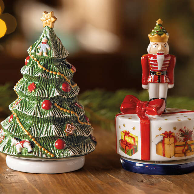 Enchanted Melody Christmas music box