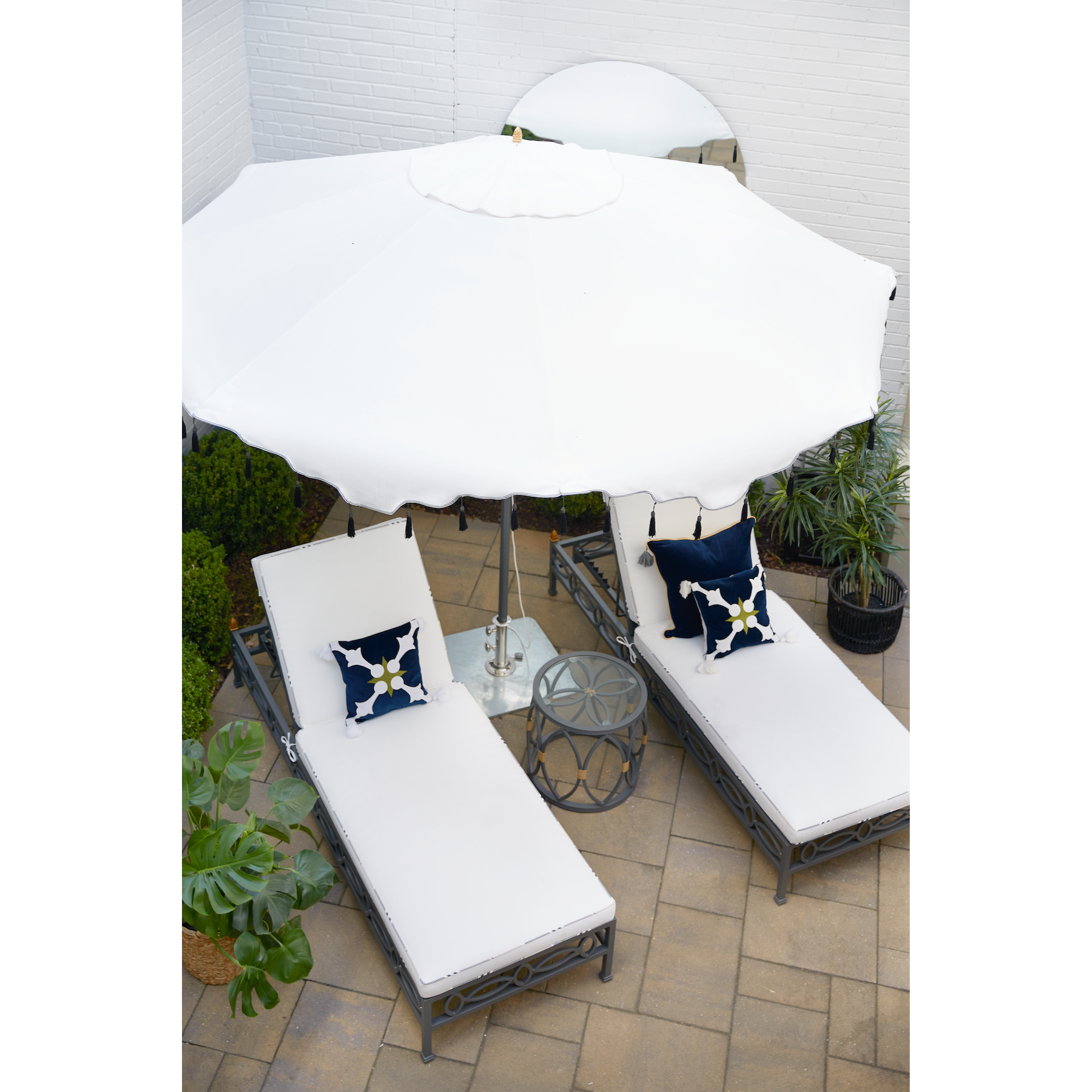 Sullivan Pool Lounger
