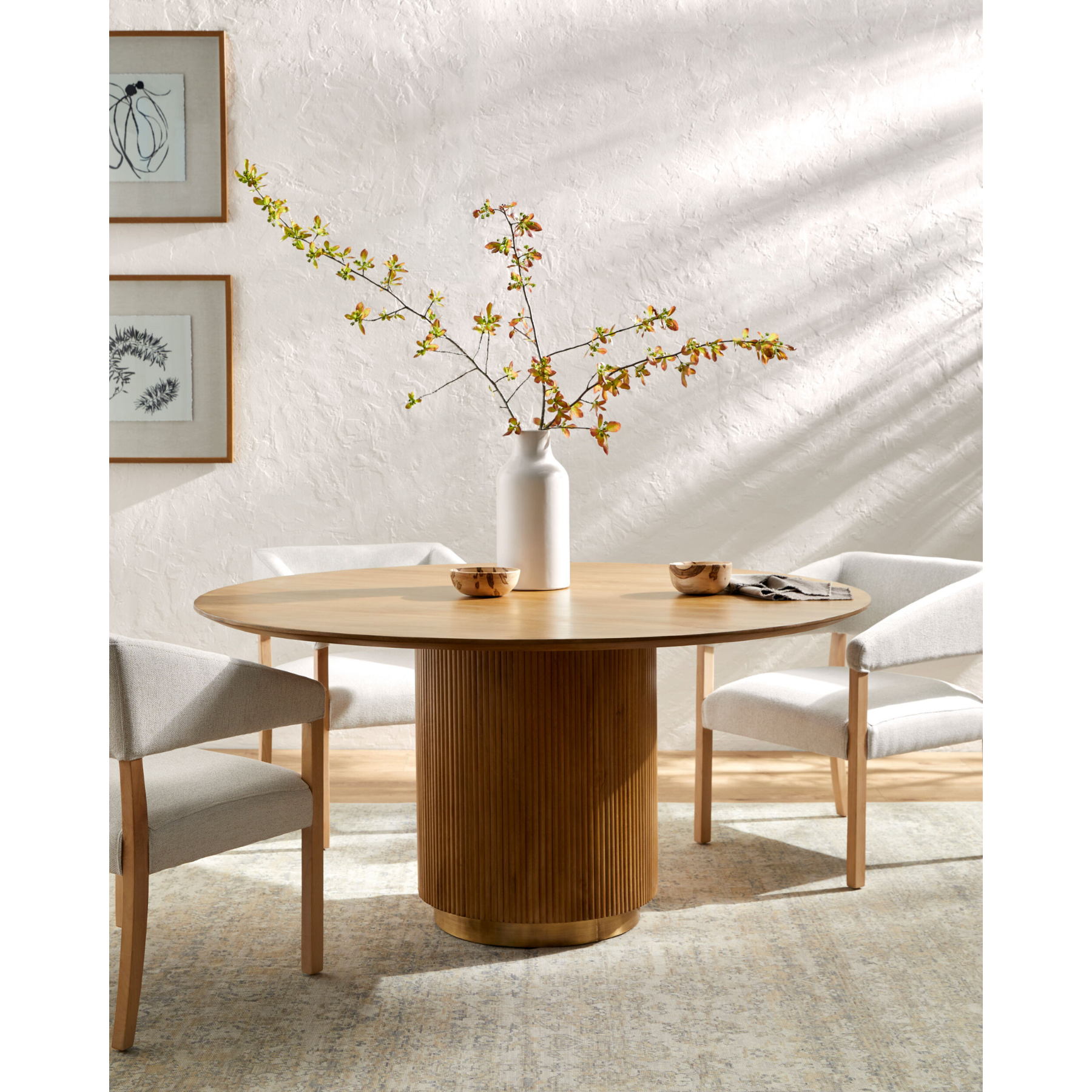 Nems Dining Table