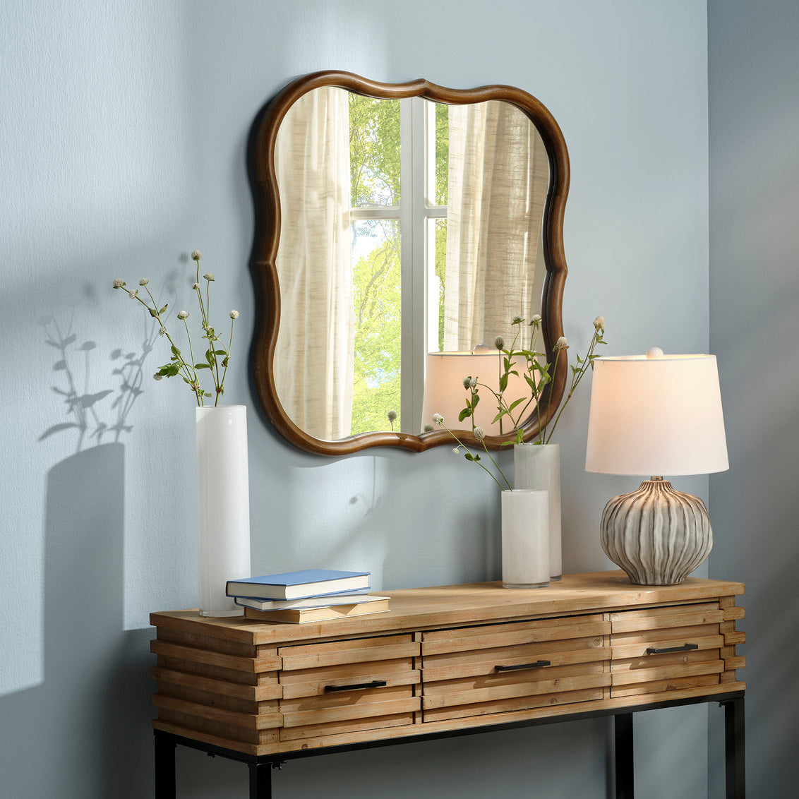 Daisy Mirror