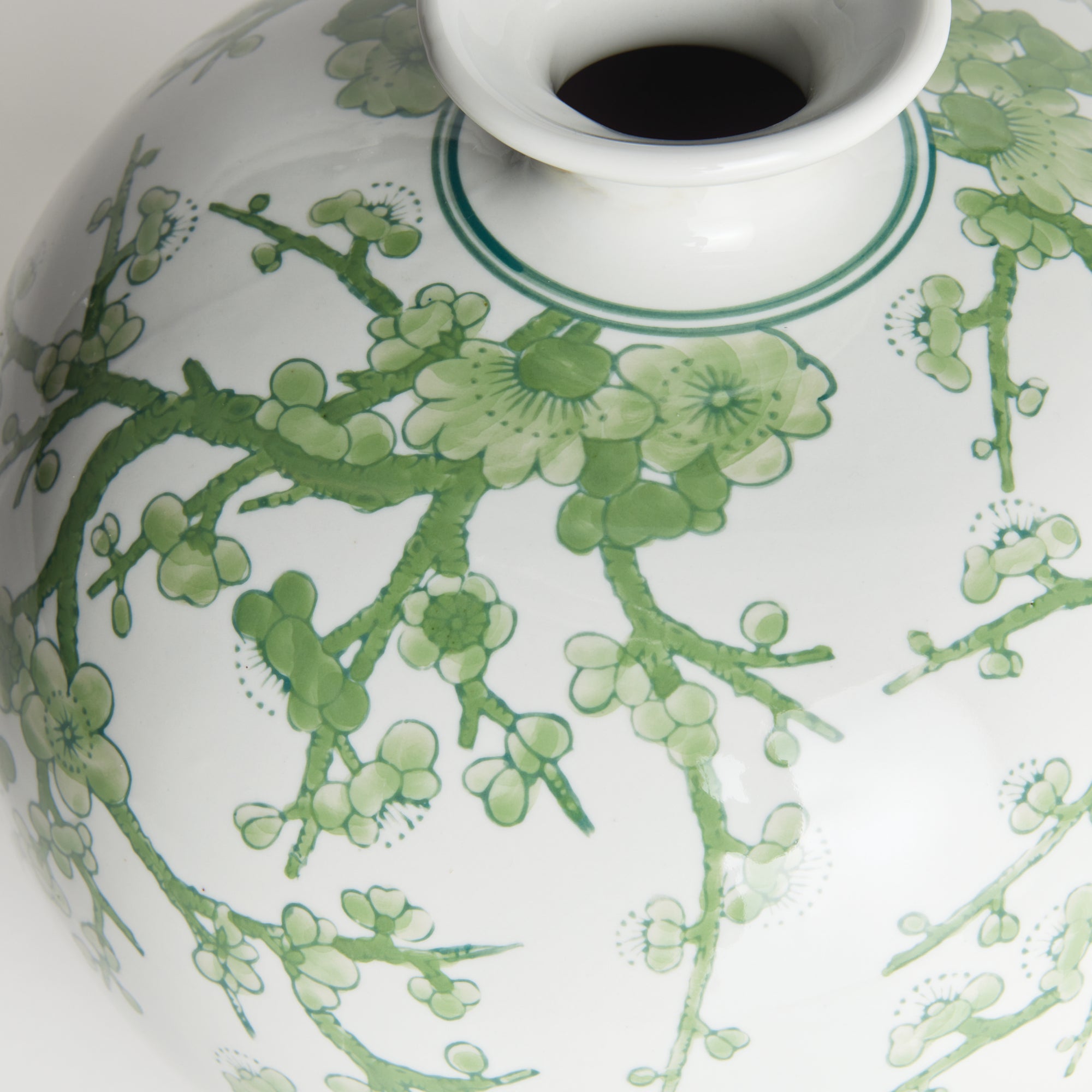 Julie Vase