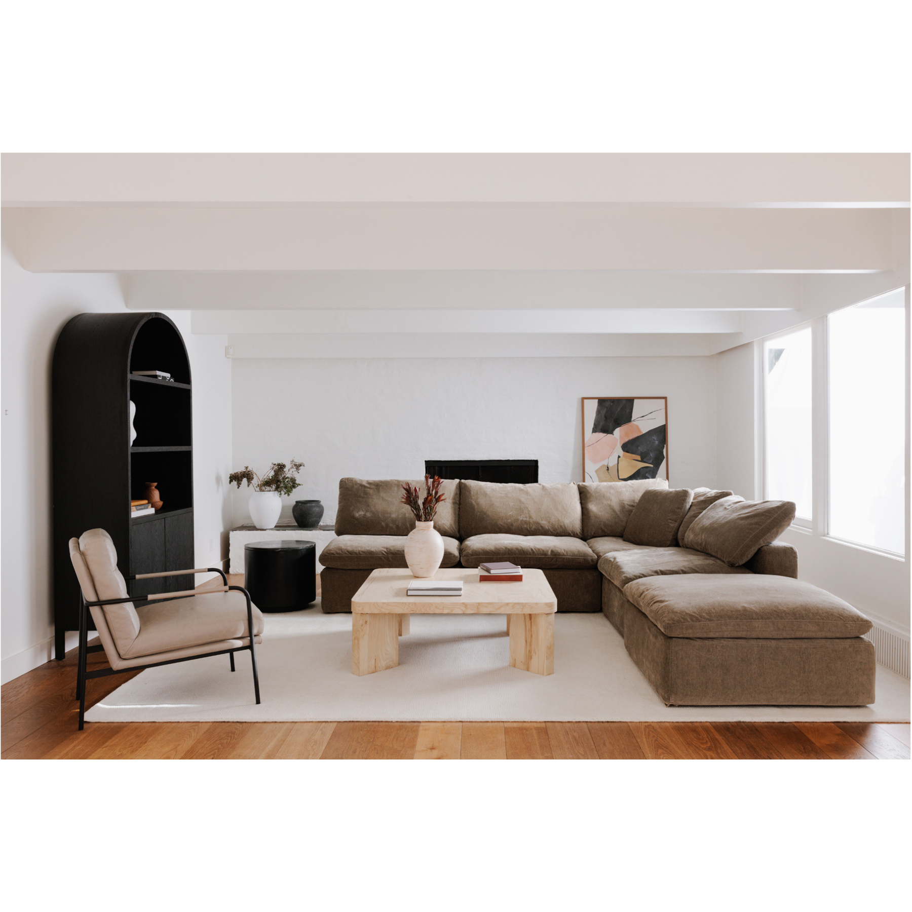 Rogue Display Cabinet Black