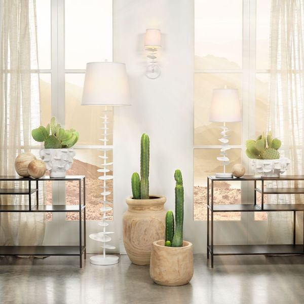 Petals Table Lamp