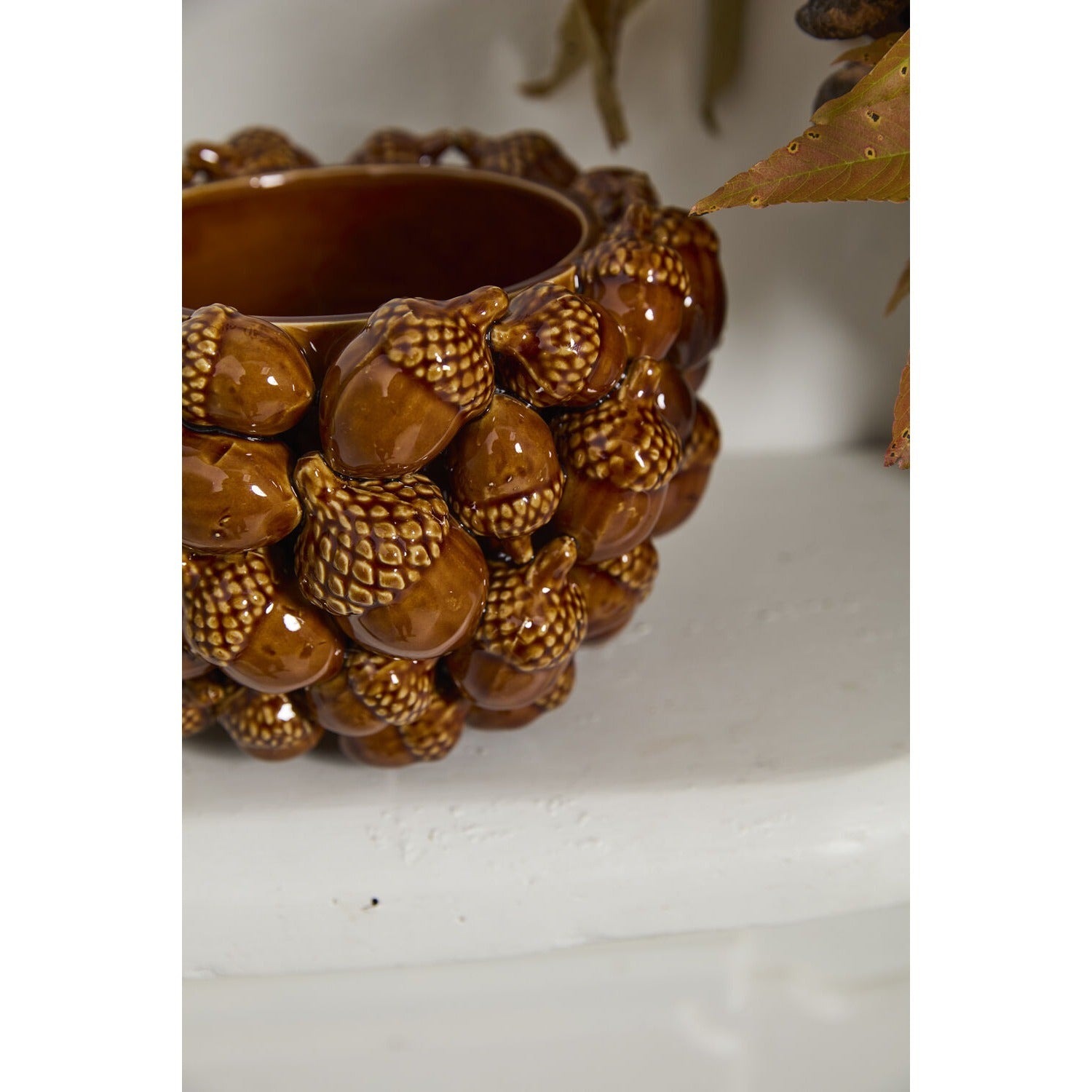 Acorn Pot