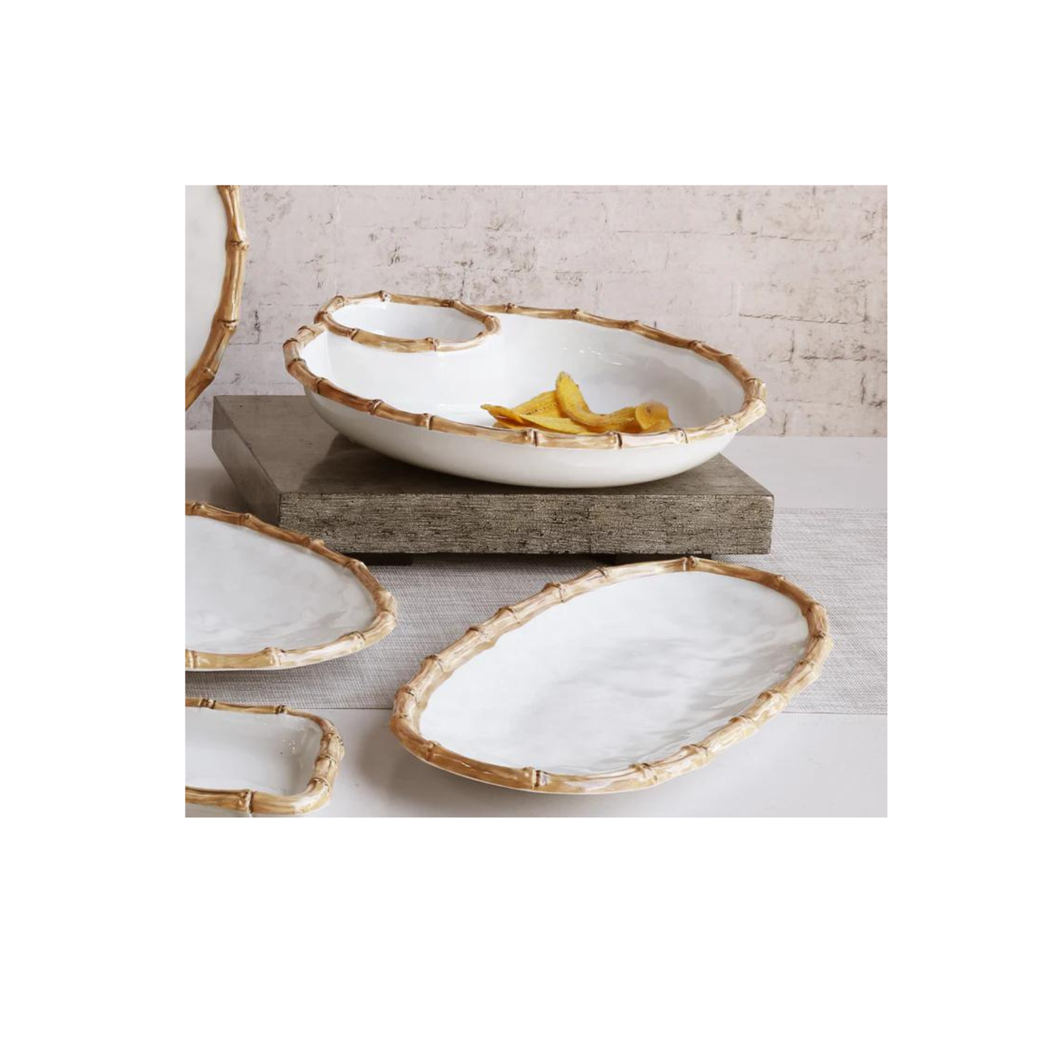 VIDA Bamboo Medium Oval Platter (White and Natural)