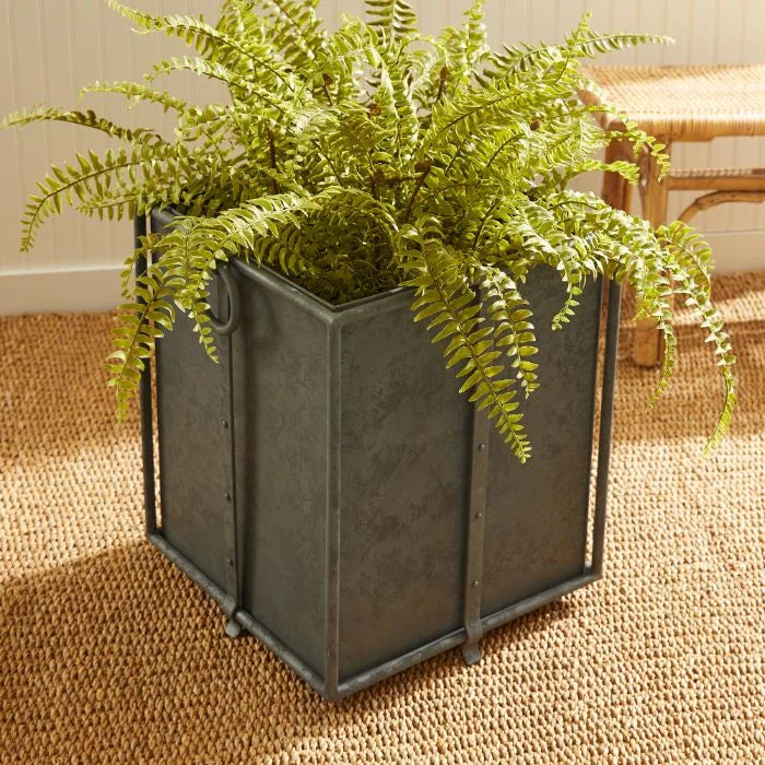 Axel Square Plant Pot