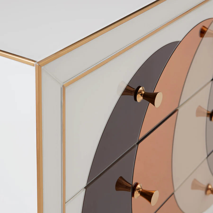 Chambeige Credenza