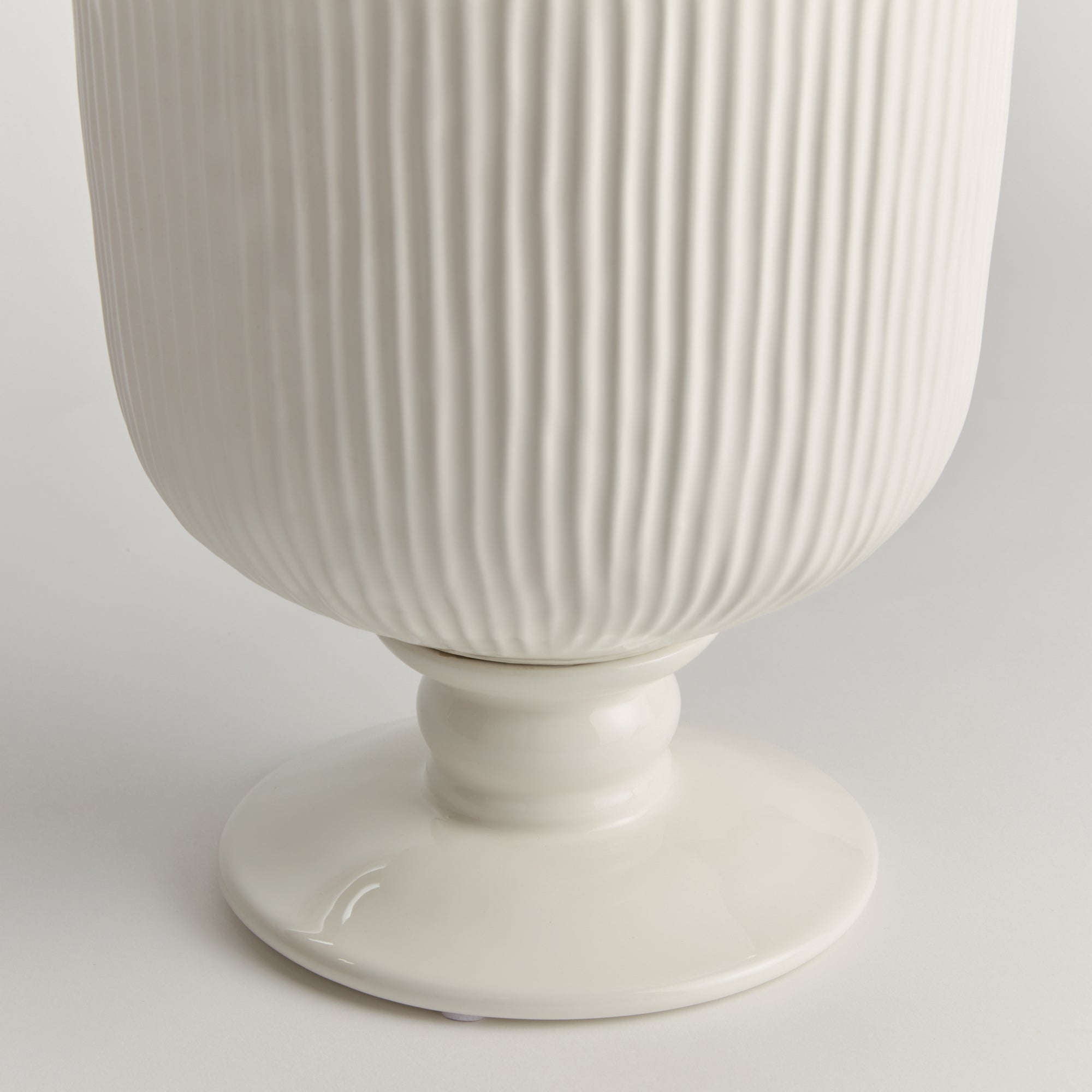 Ashby Footed Urn Large