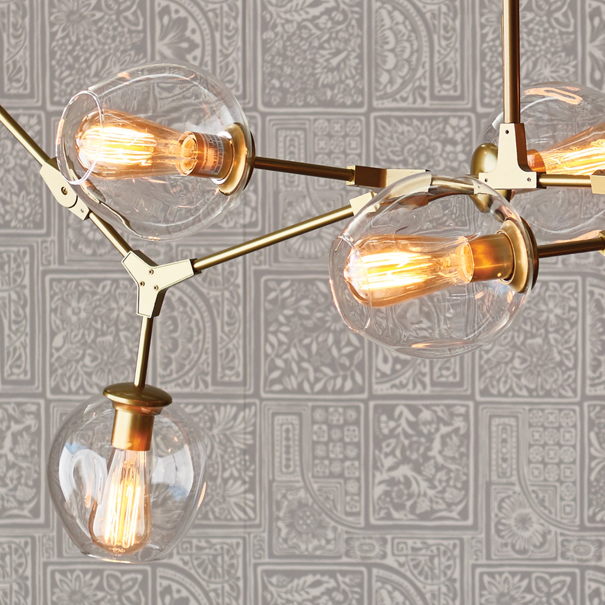 Daya Globe Chandelier