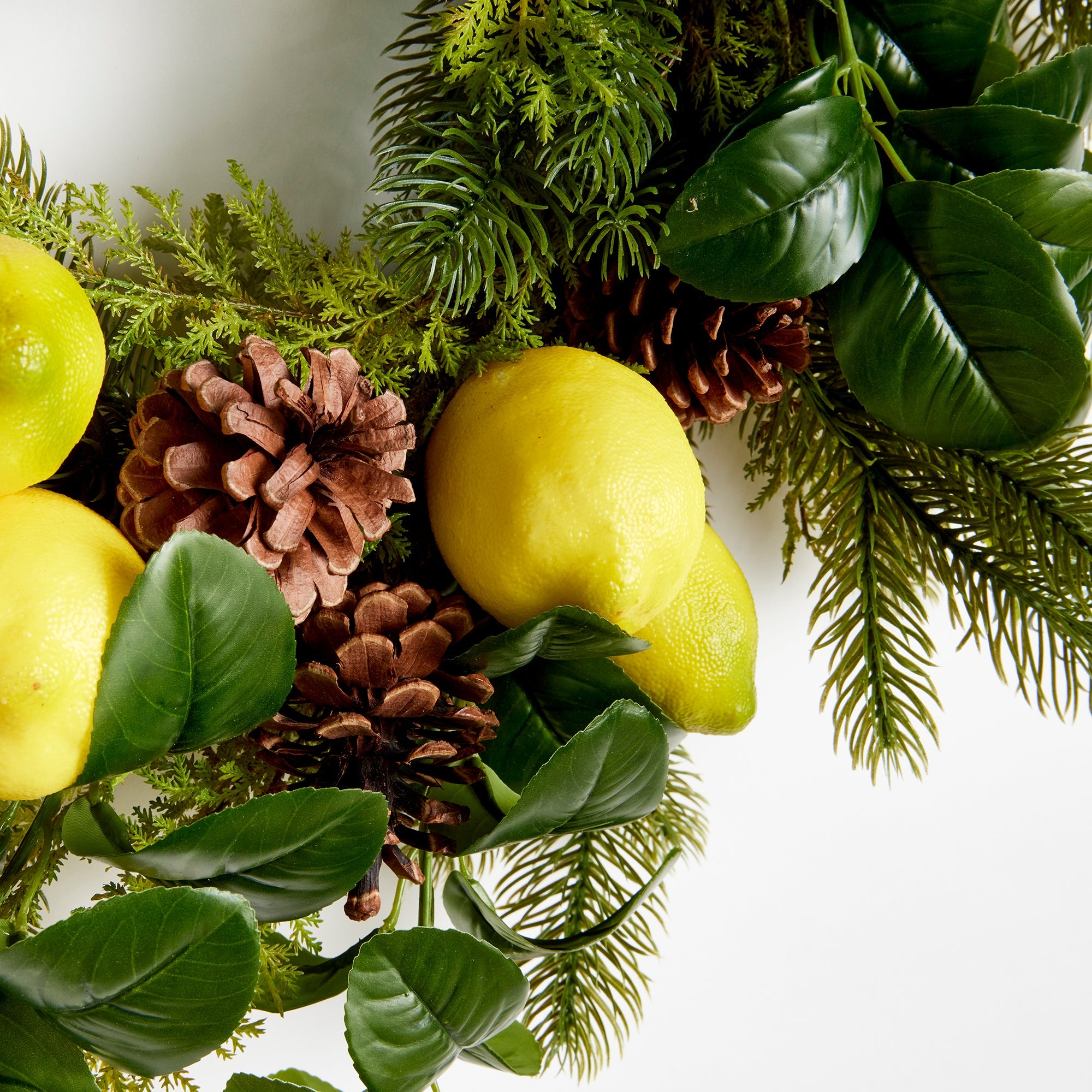 Botanical Blends and Lemon Wreath 26"