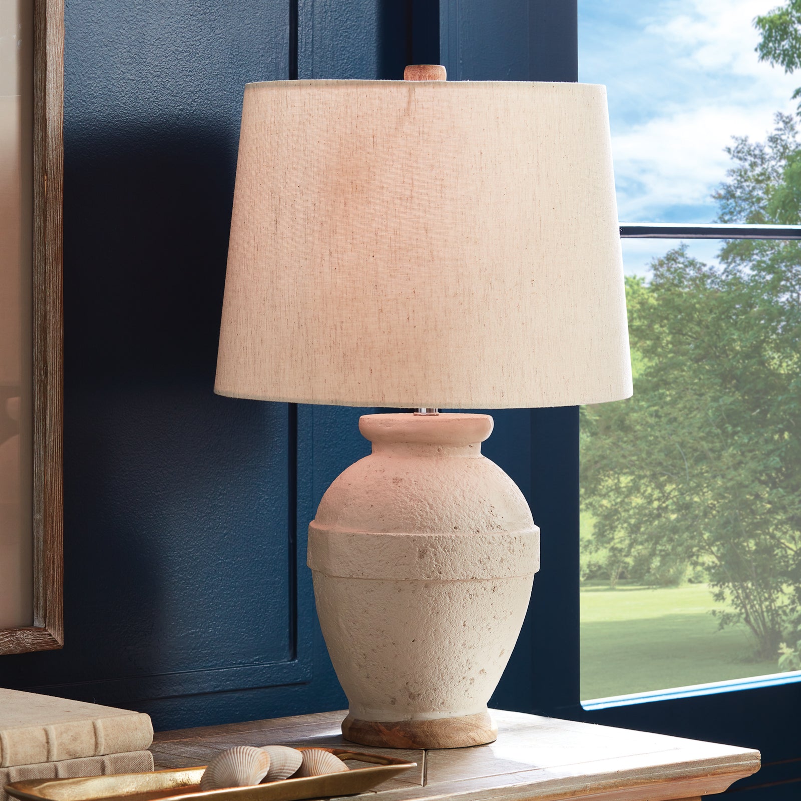Sola Lamp