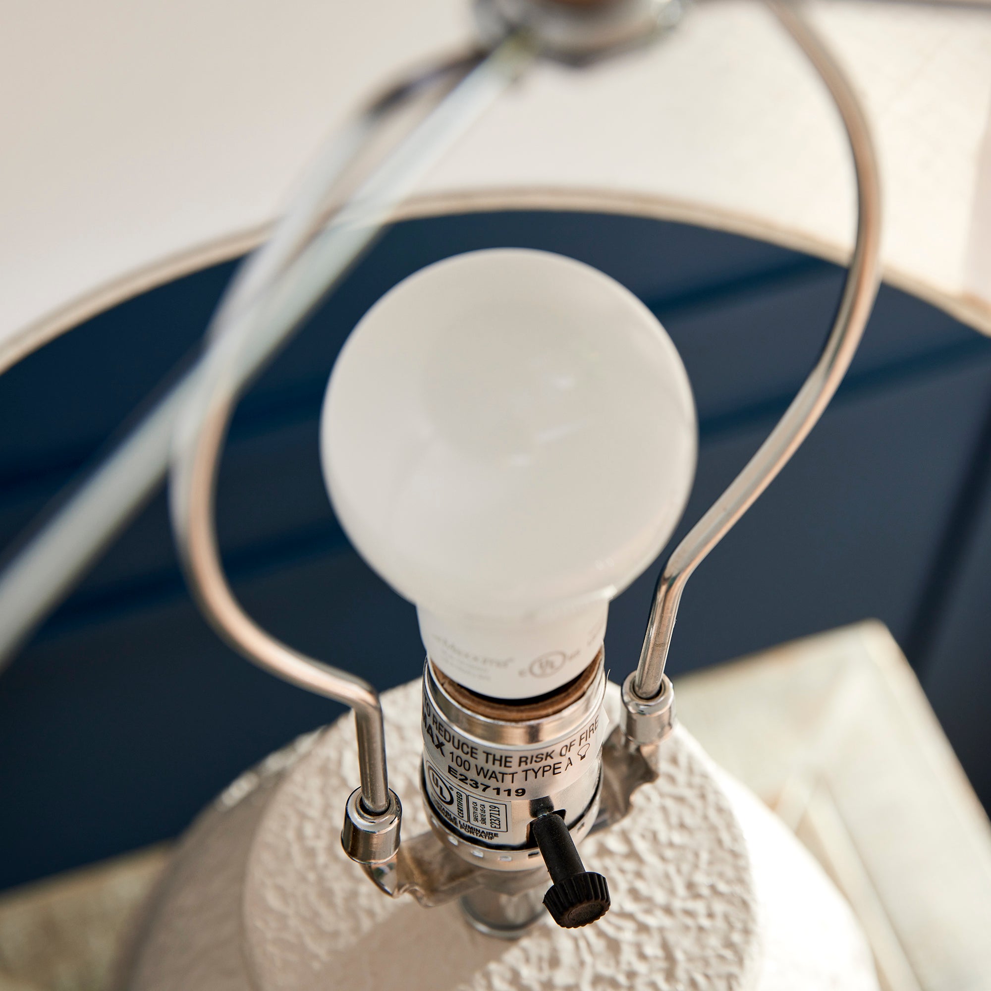 Sola Lamp