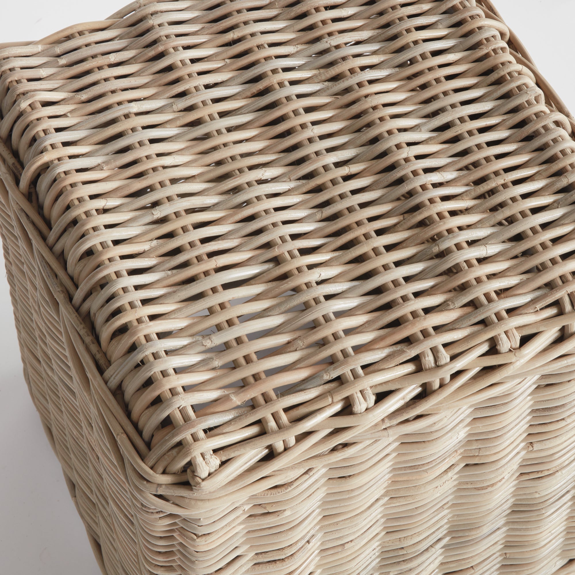 Dahlia Stool