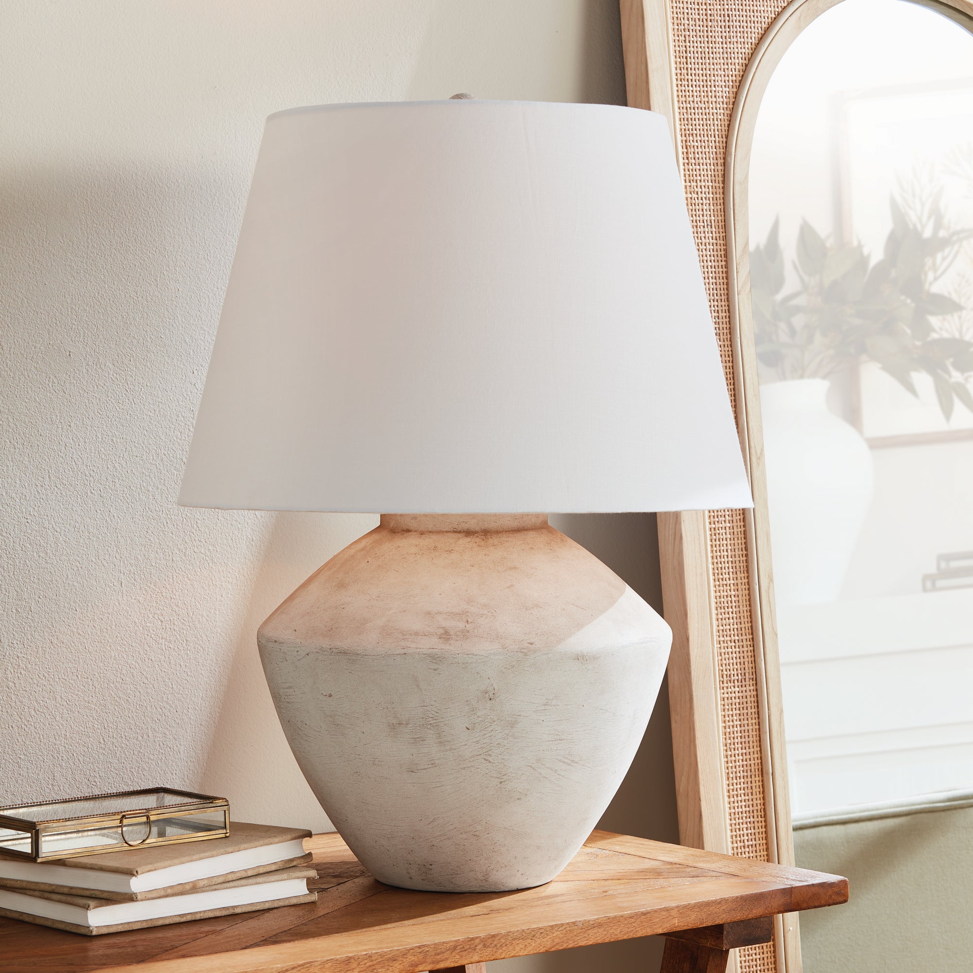 Dorian Lamp