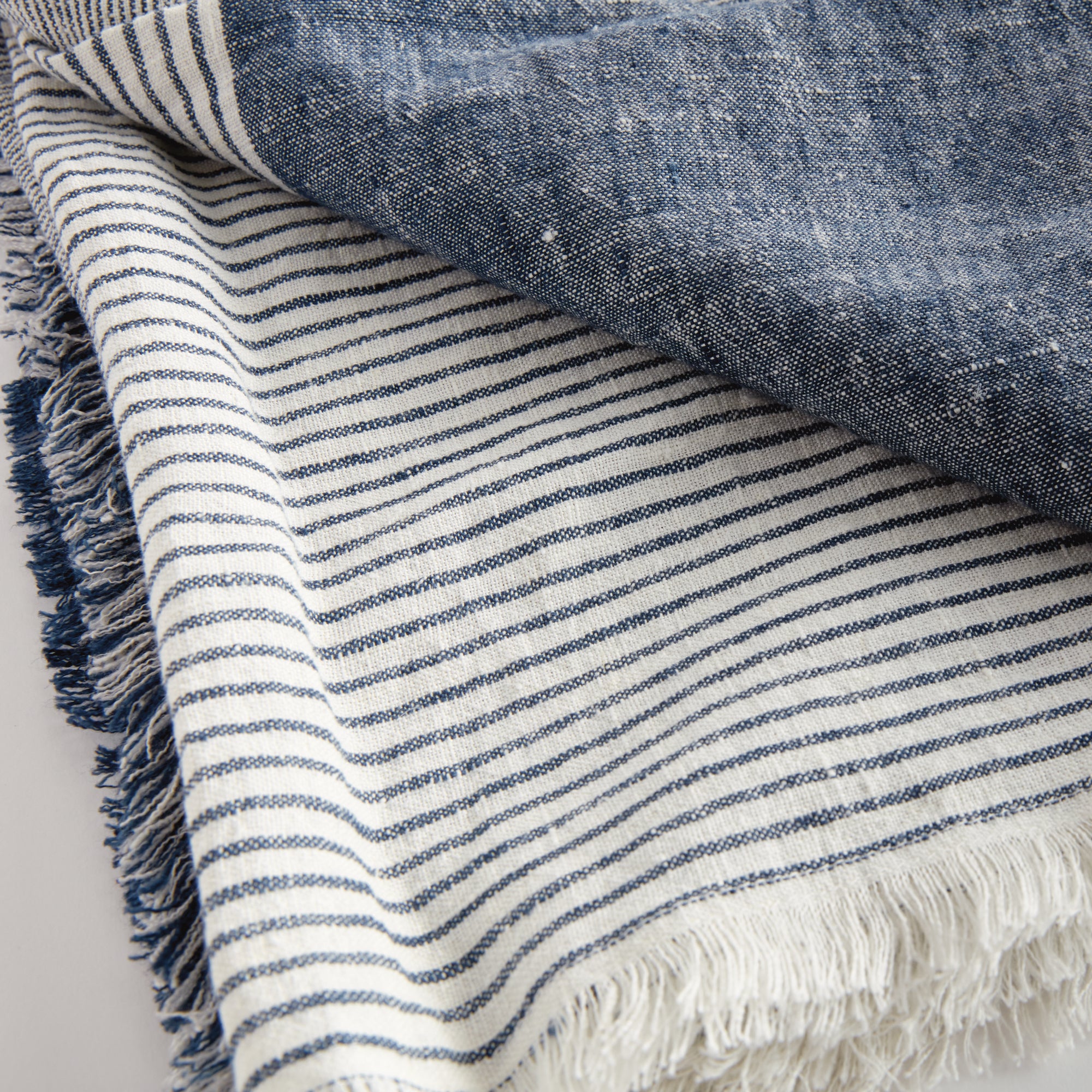 Briar Linen Throw