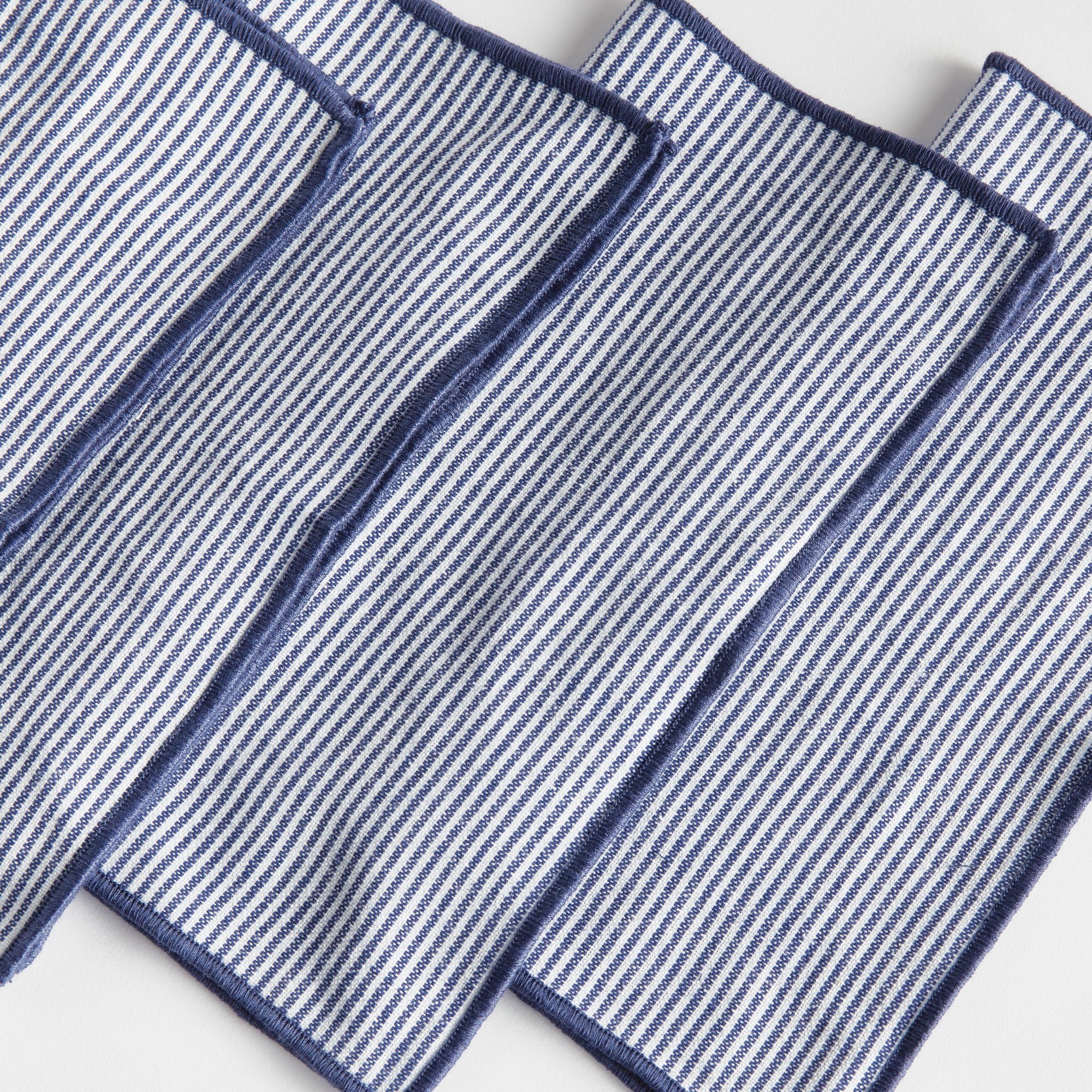 BARCLAY BUTERA VISTA COCKATIL NAPKINS, SET OF 4