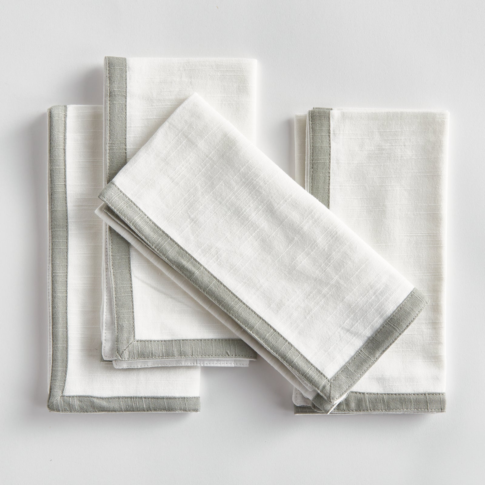 Dalia Dinner Napkins Set of 4
