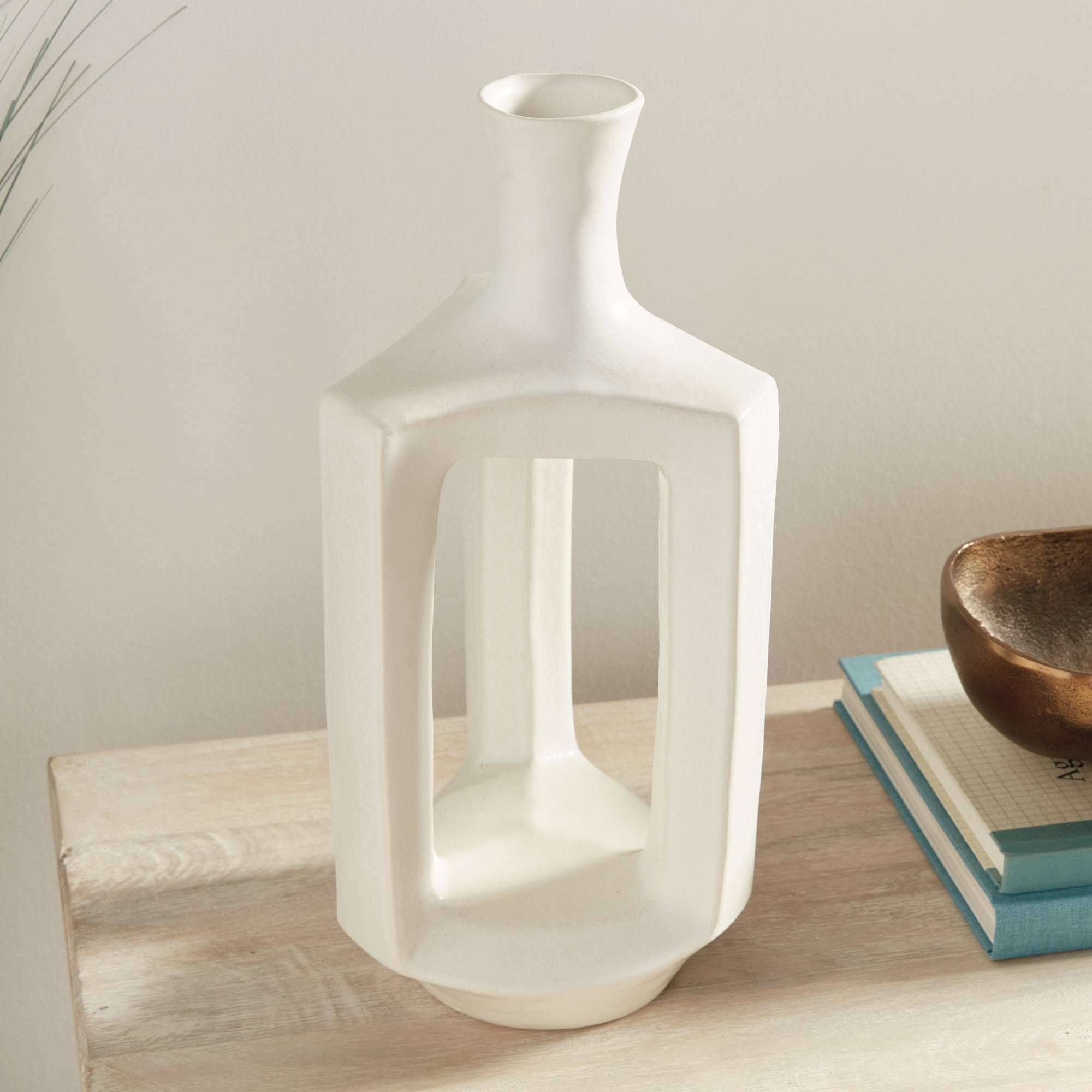 SONYA VASE TALL
