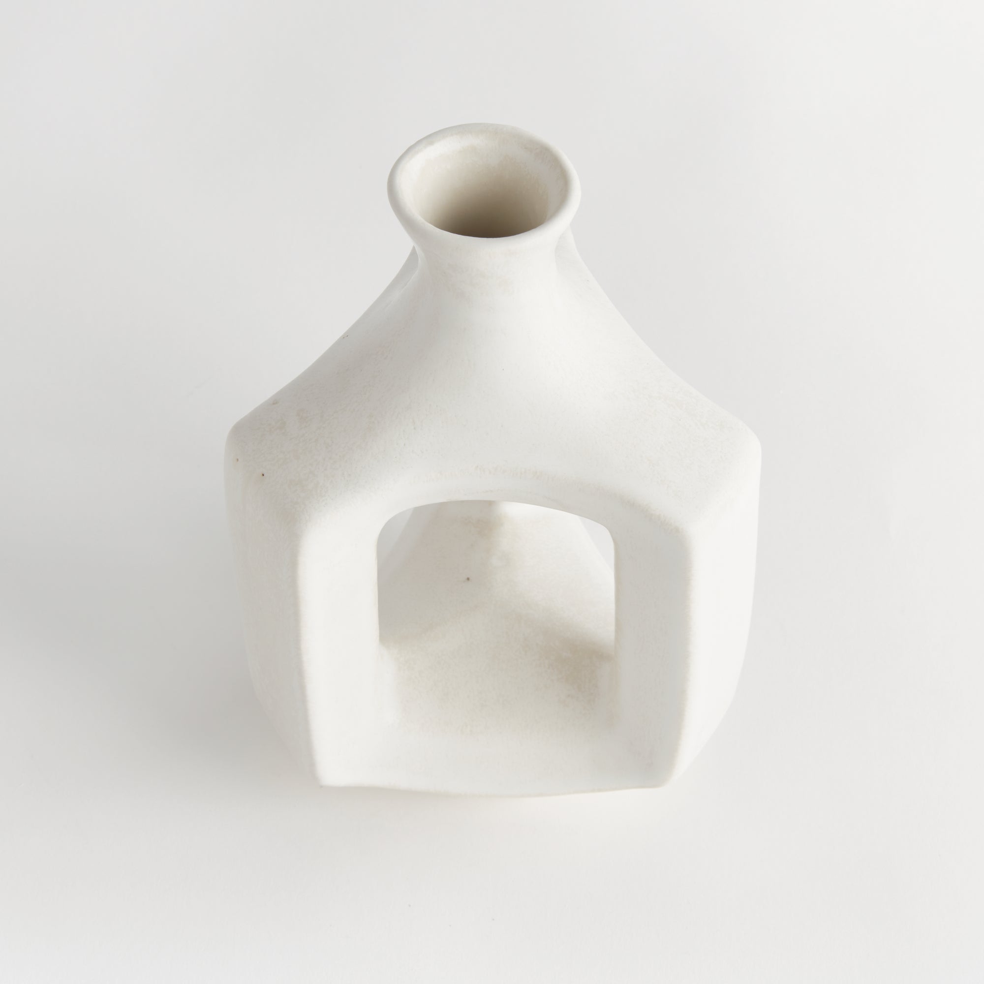 SONYA VASE SHORT