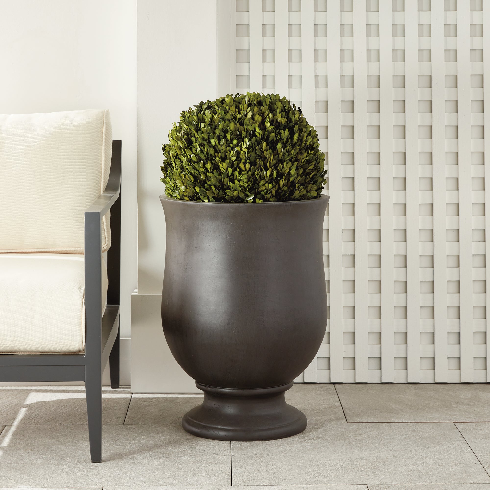 Fiberclay Jolina Round Footed Plant Pot