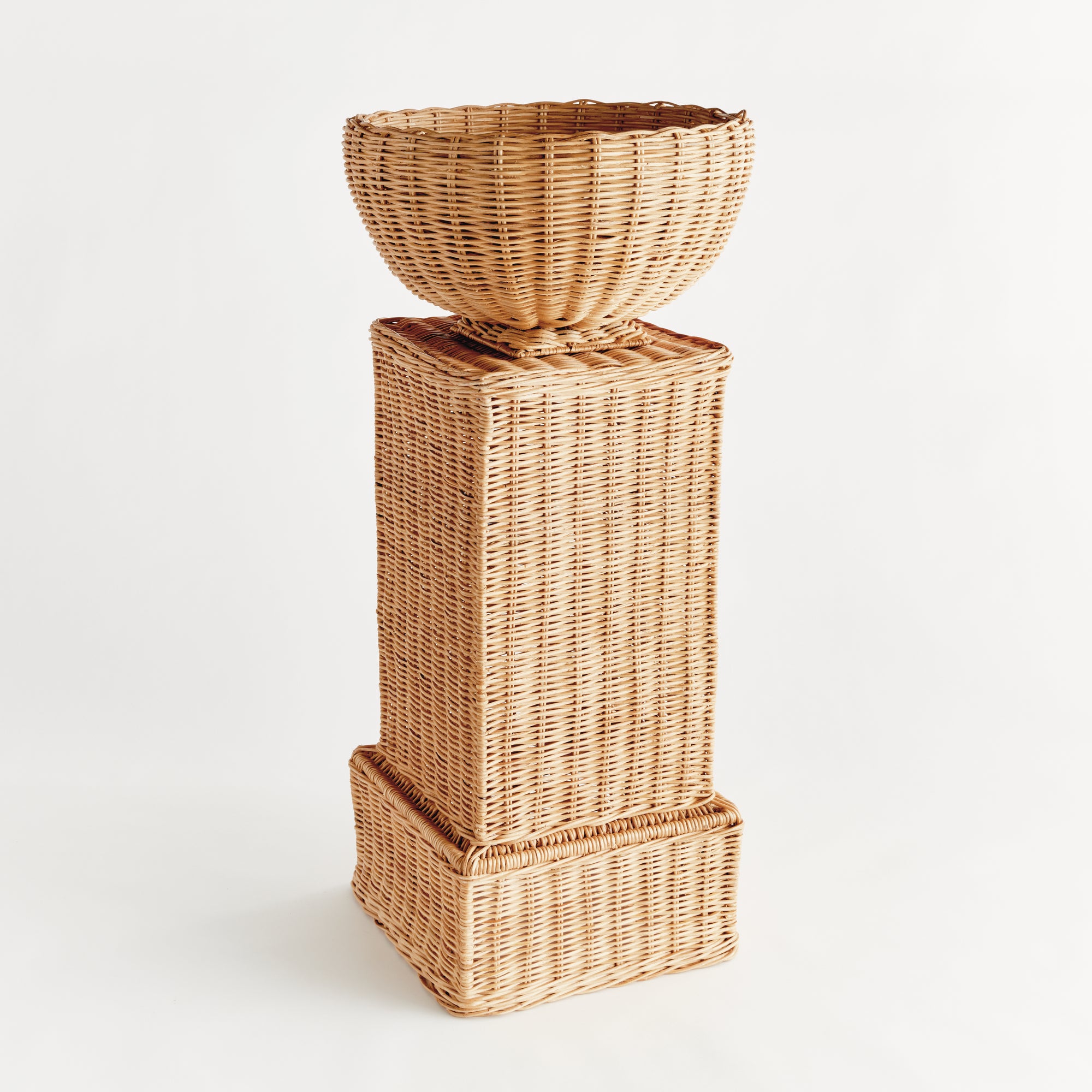 CHARLESTON RATTAN PEDESTAL SHORT