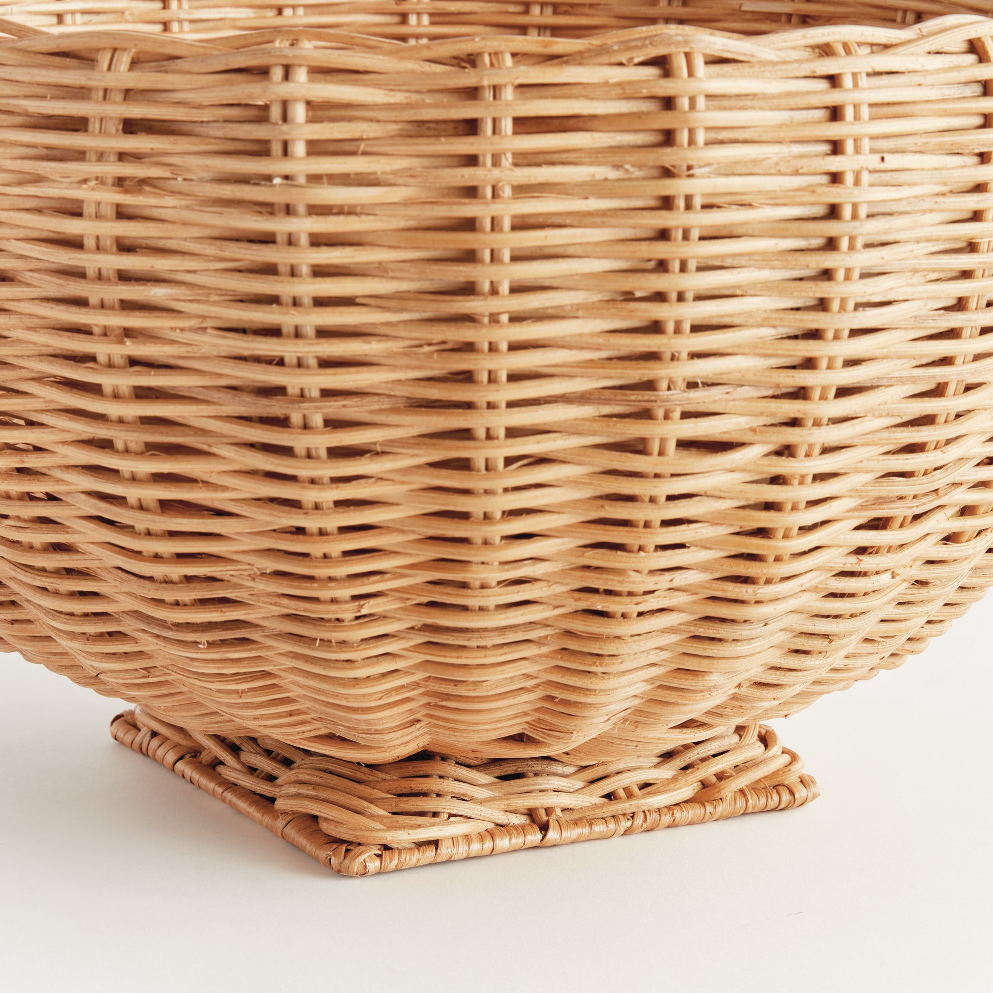 CHARLESTON RATTAN FOOTED BOWL SMALL