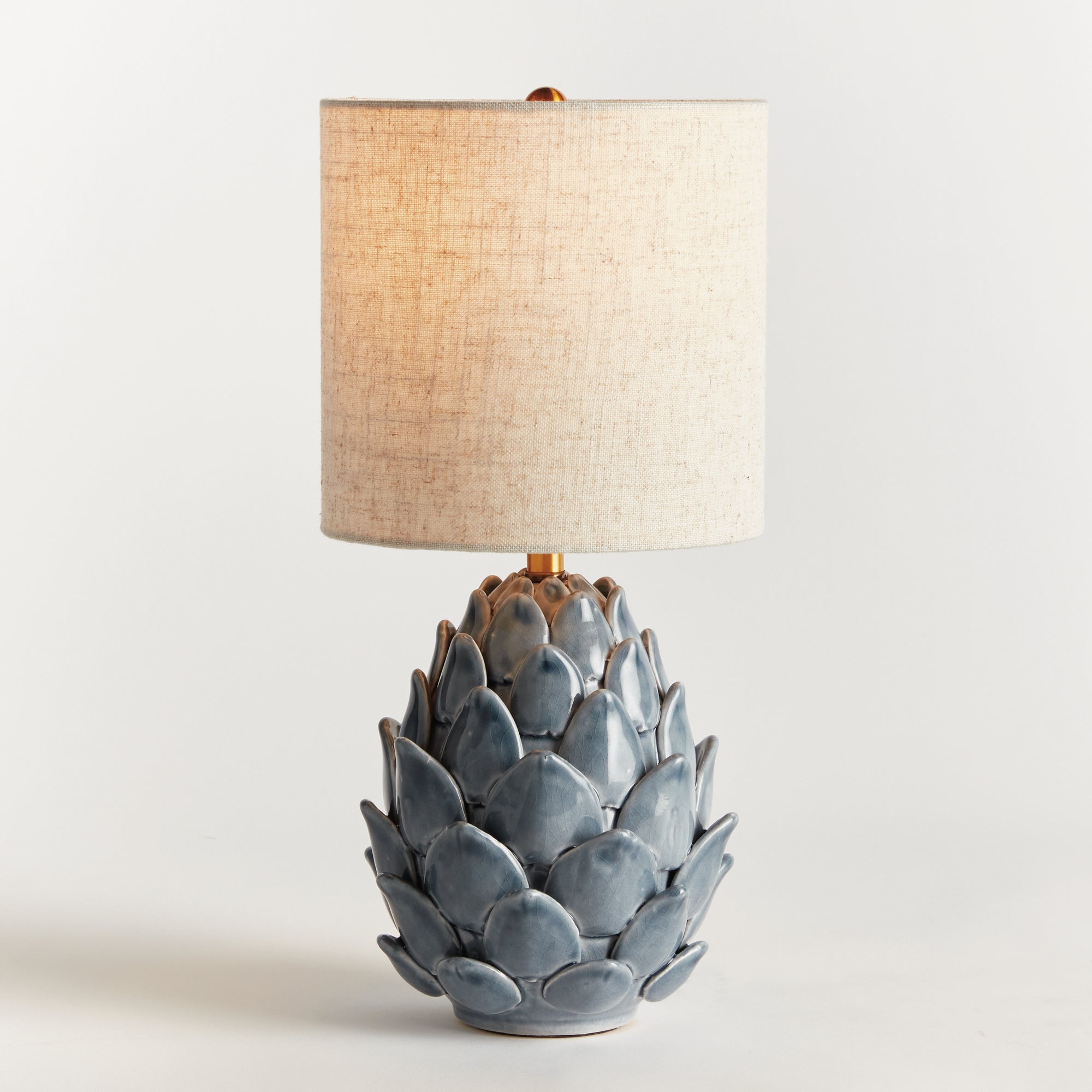 Deveraux Lamp