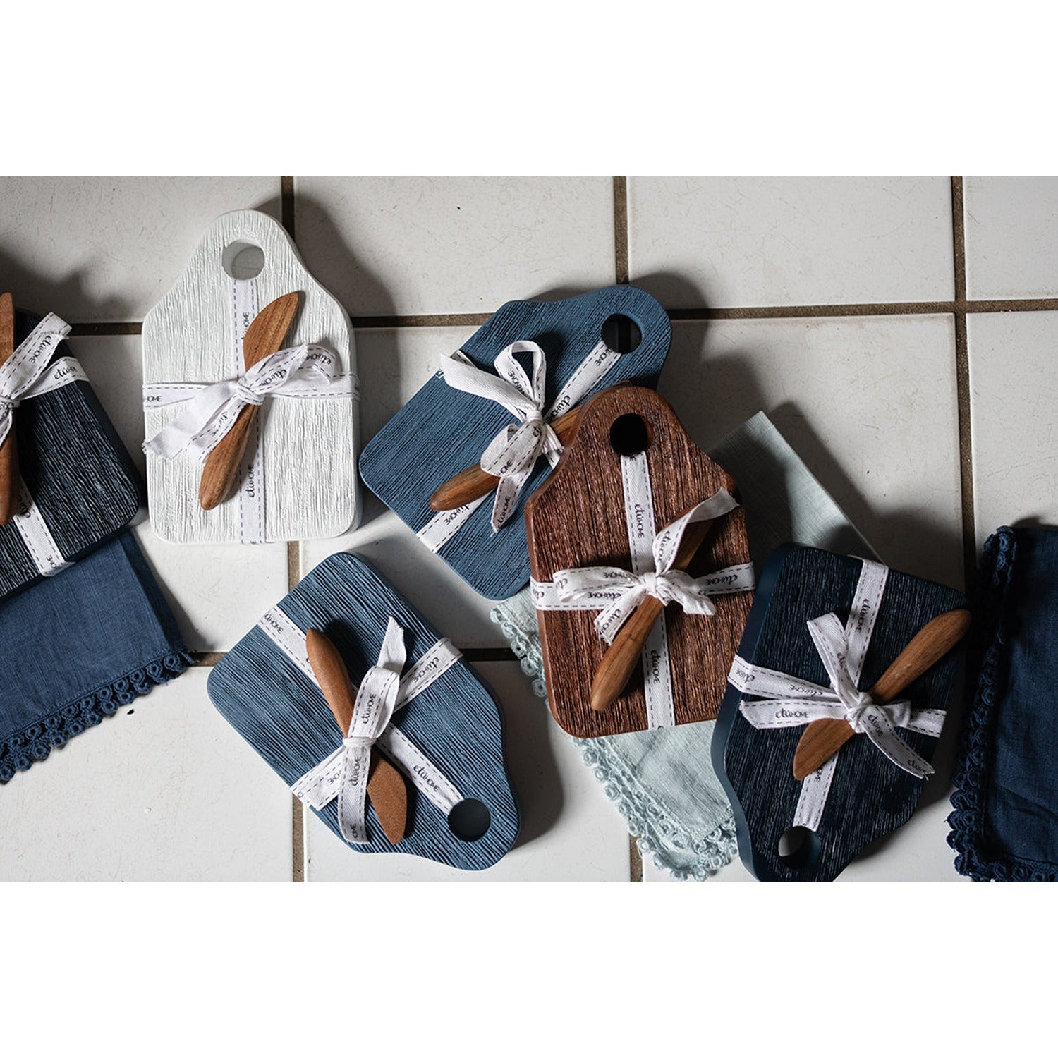 Dutch Cheese Board with Spreader, Small, Denim Blue