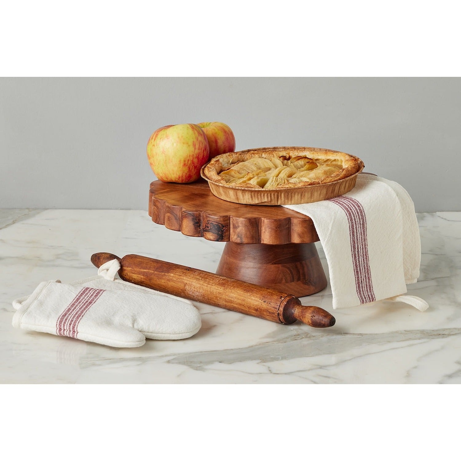 Natural Scalloped Cake Stand