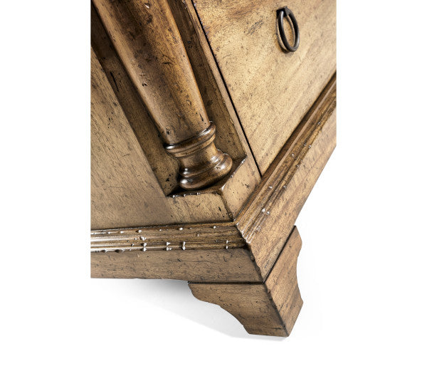 Casual Accents Medium Chest of Drawers