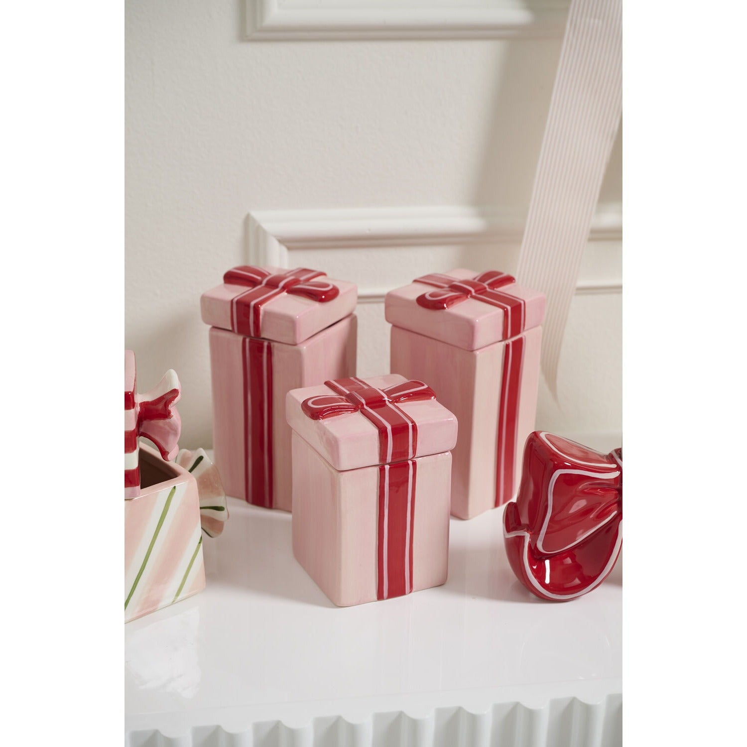 Giftbox Canister