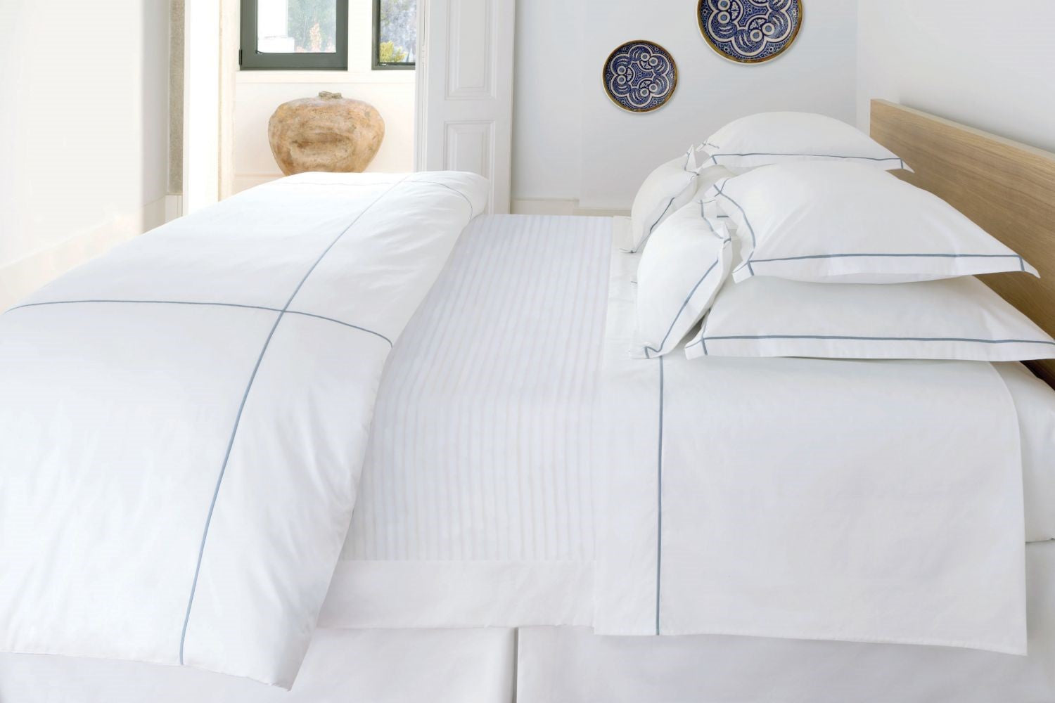 Classic Hotel - Pillowcase (White/Silver) Set of 2