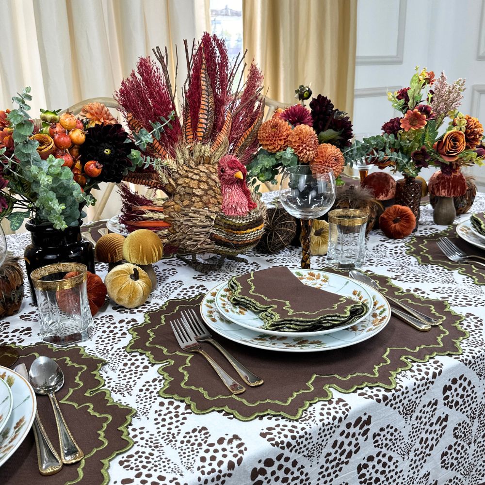 Ready, Set, Host: Must-Have Items for Thanksgiving