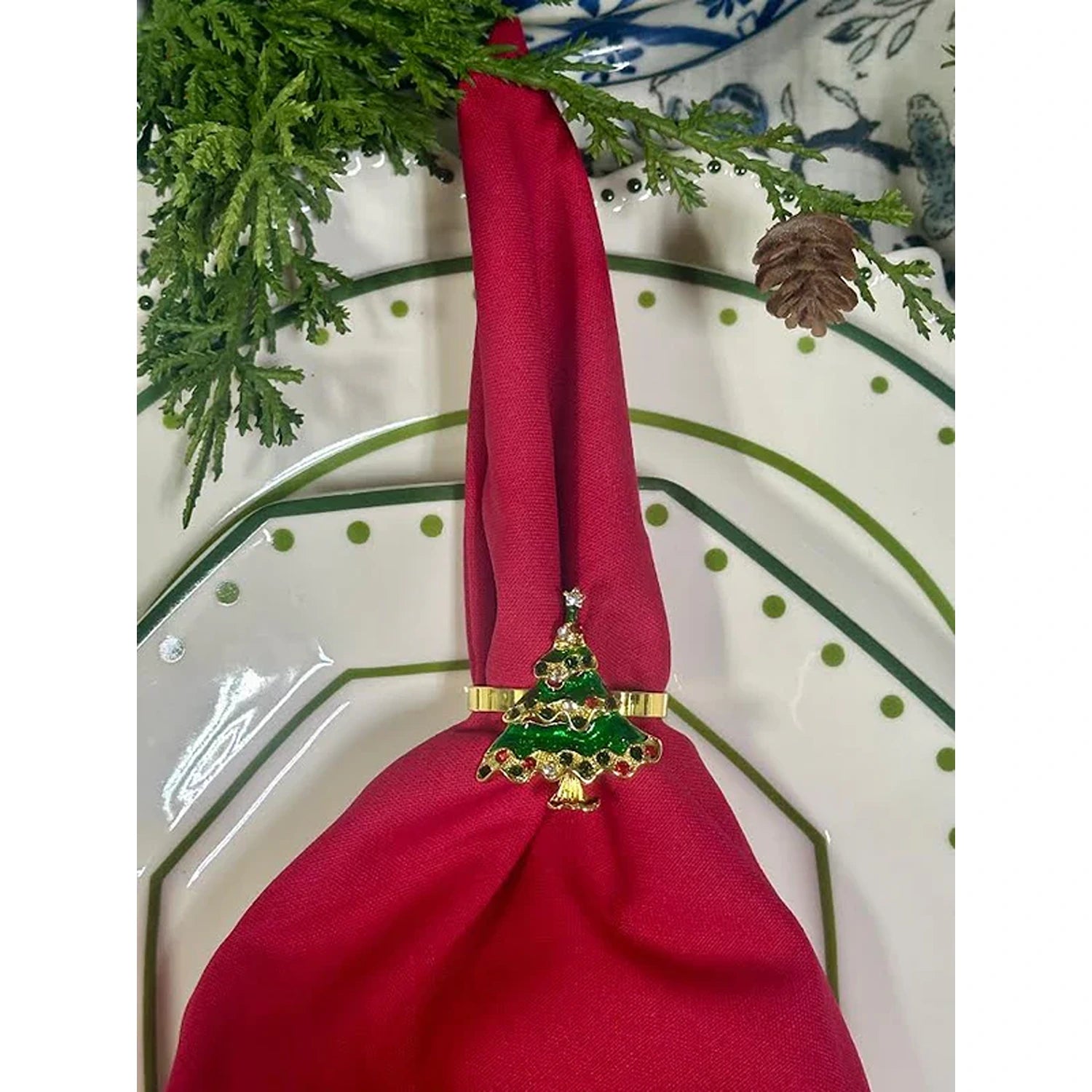Traditional Christmas Tree Set of 4 Napkin Ring