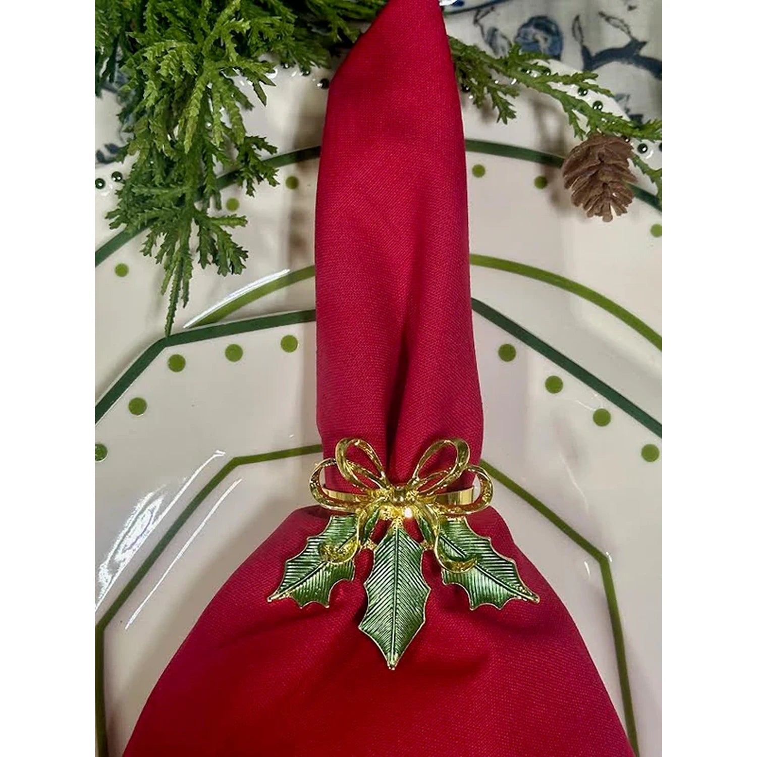 Holly Leaf Set of 4 Napkin Ring