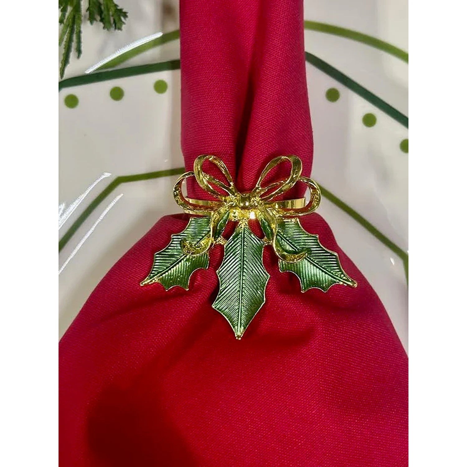 Holly Leaf Set of 4 Napkin Ring