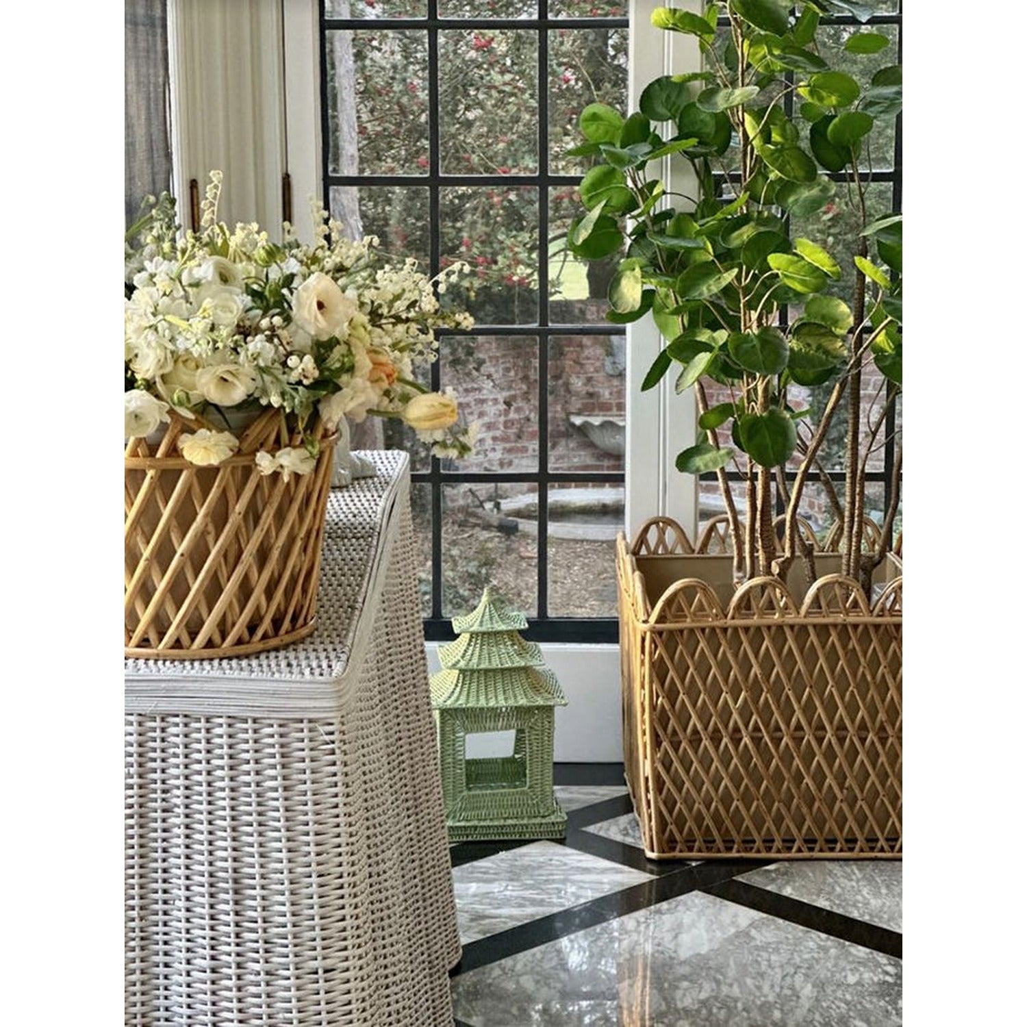 Natural Round Scalloped Lattice Rattan Planter