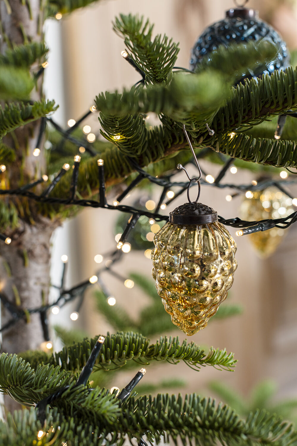 Ardian Ornament - Set of 12