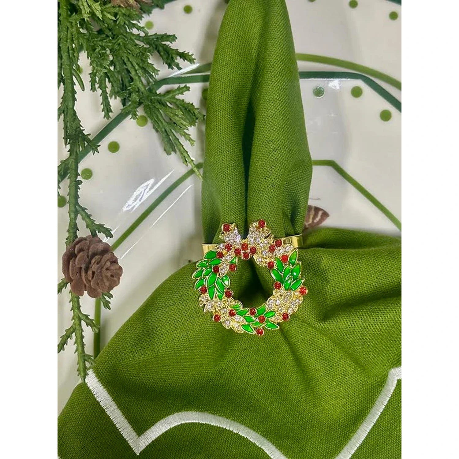 Holly Wreath Set of 4 Napkin Ring