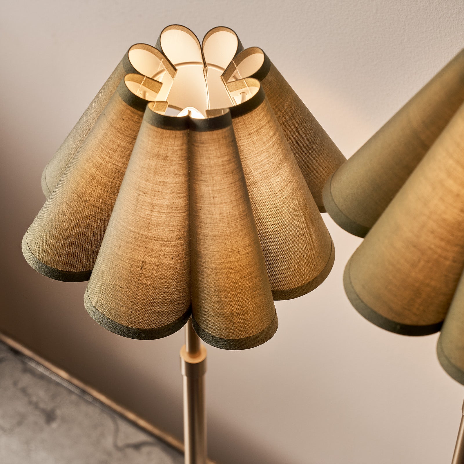 Polly Buffet Lamp (Natural Brass with Green Scalloped Shade)