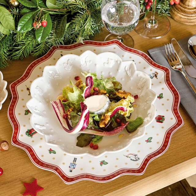 Whimsy Wonders Dinner plate