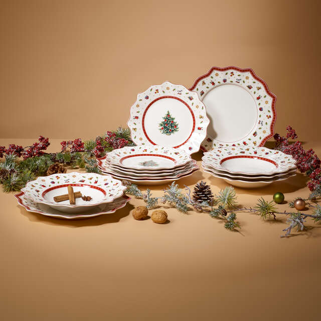 Whimsy Wonders Dinnerware set