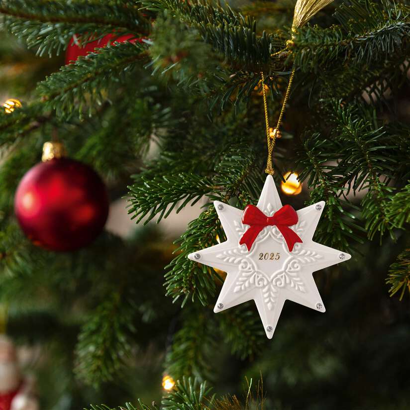 Yuletide Classics Star Ornament