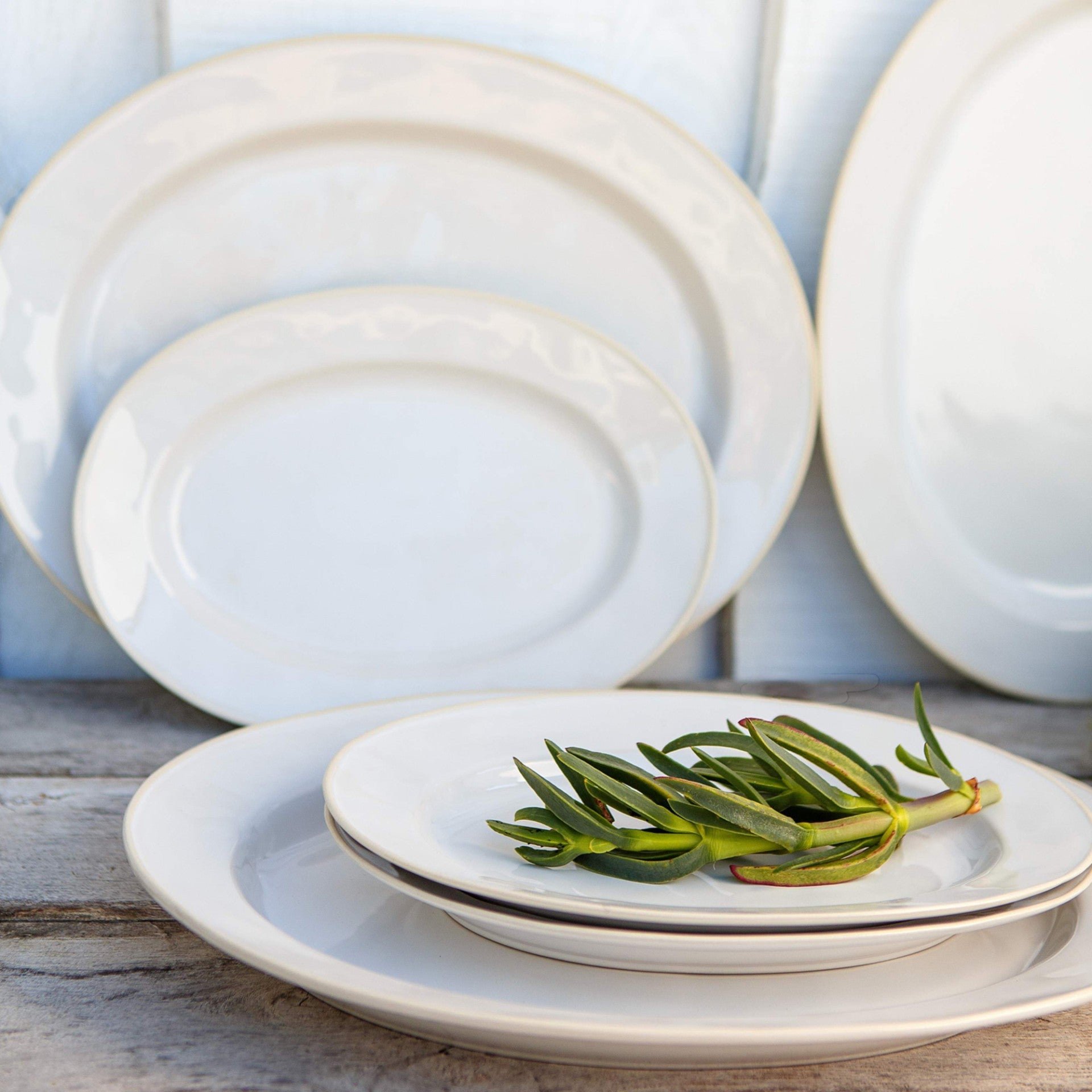 Beja Oval Platter 12"