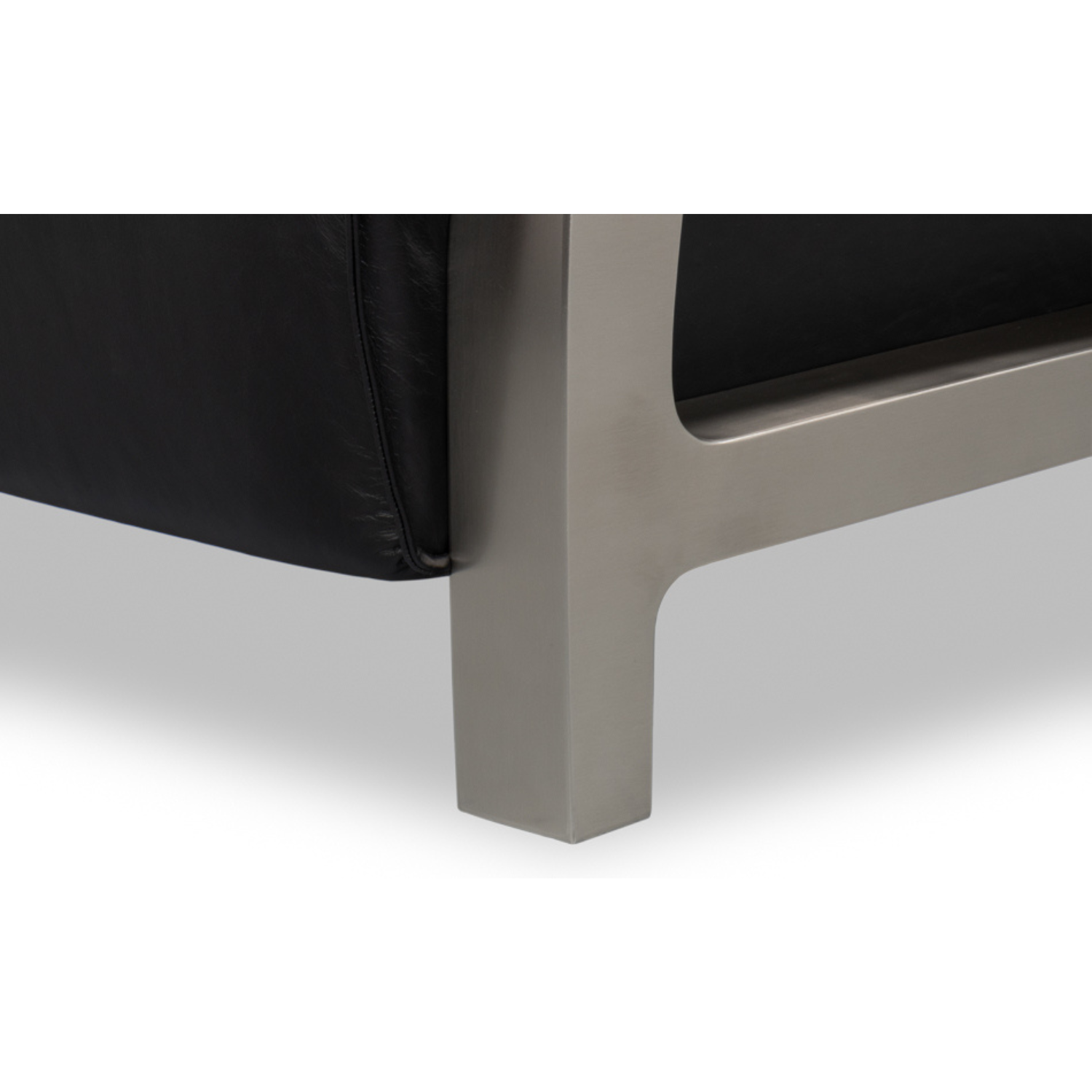 Carlisle Armchair  Leather Onyx Black