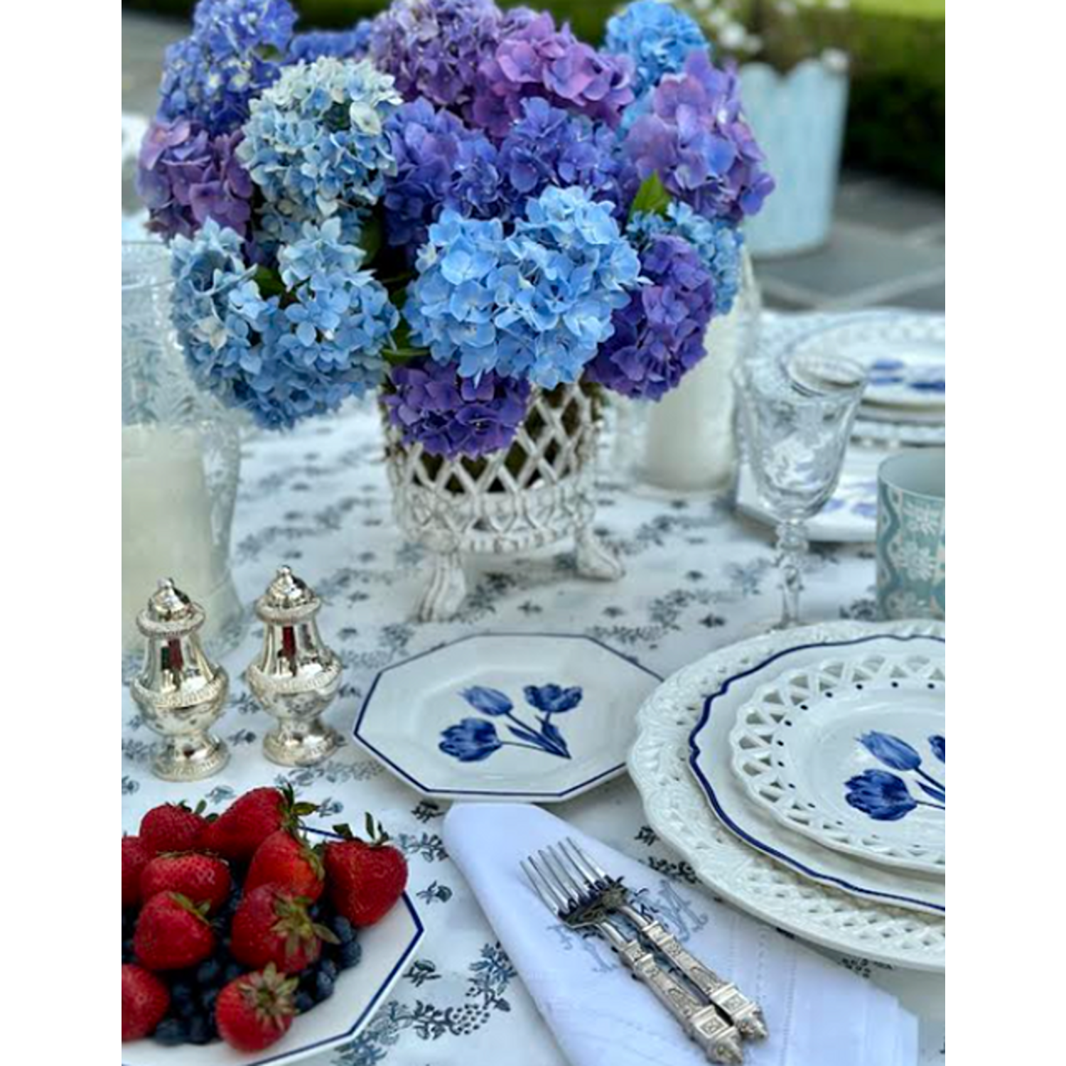 Tulip Bouquet Appetizer Plate