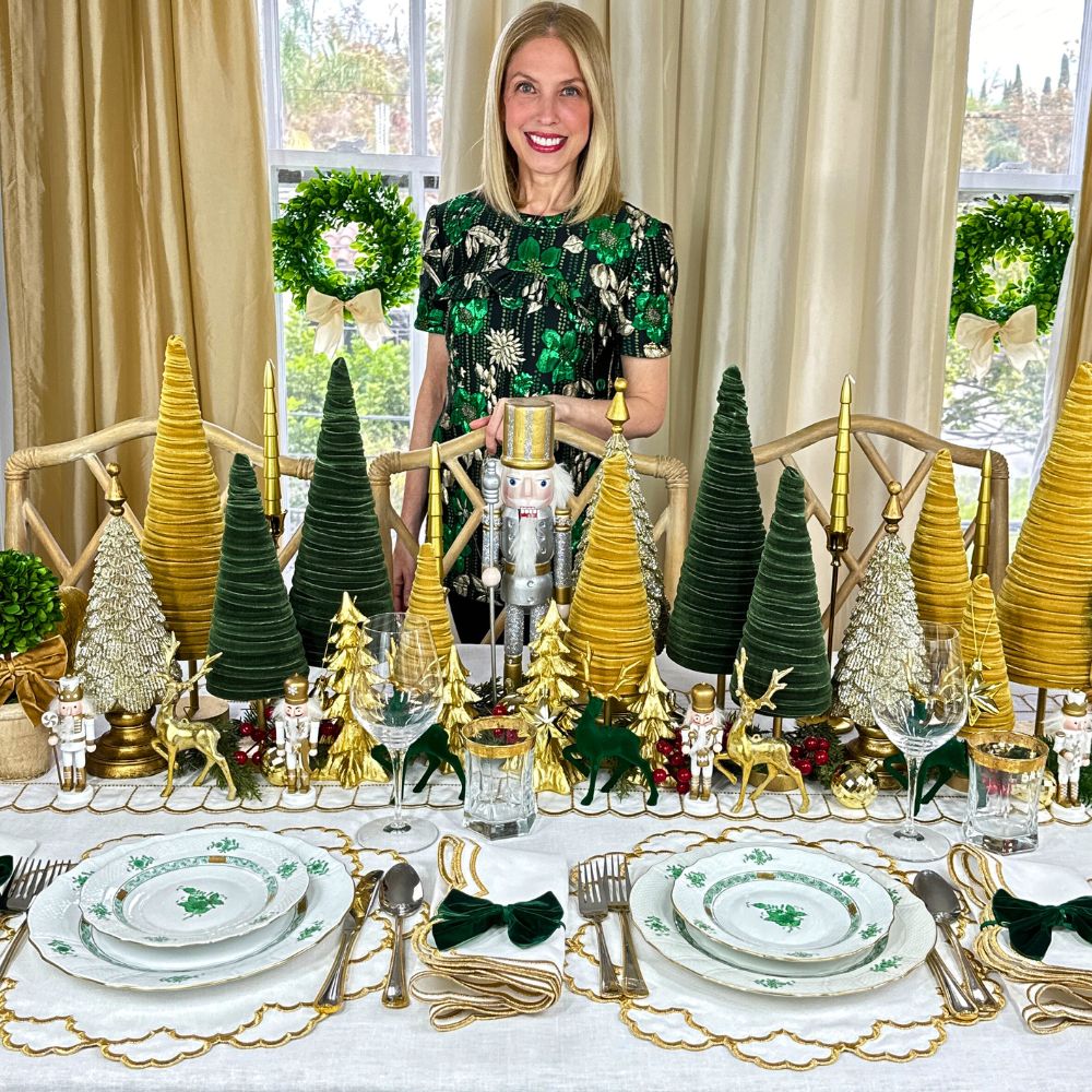 Studio Collection: Lillian Napkin - White/Gold (Set of 4)