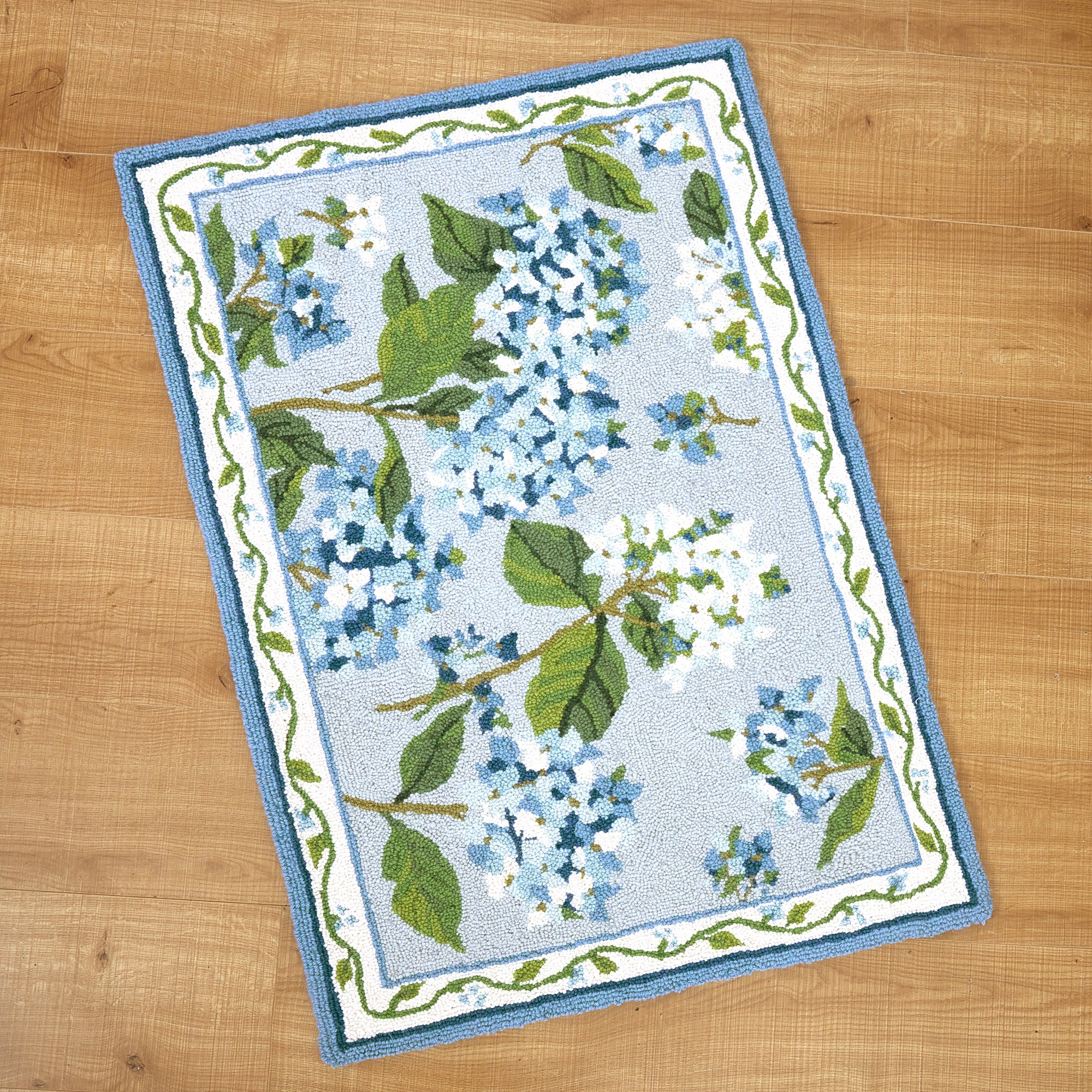 Hydrangea Haven Hook Rug