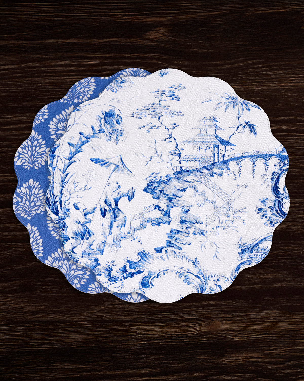 VIDA Chinoiserie Reversible Round Placemats Set of 4 (Blue and White)