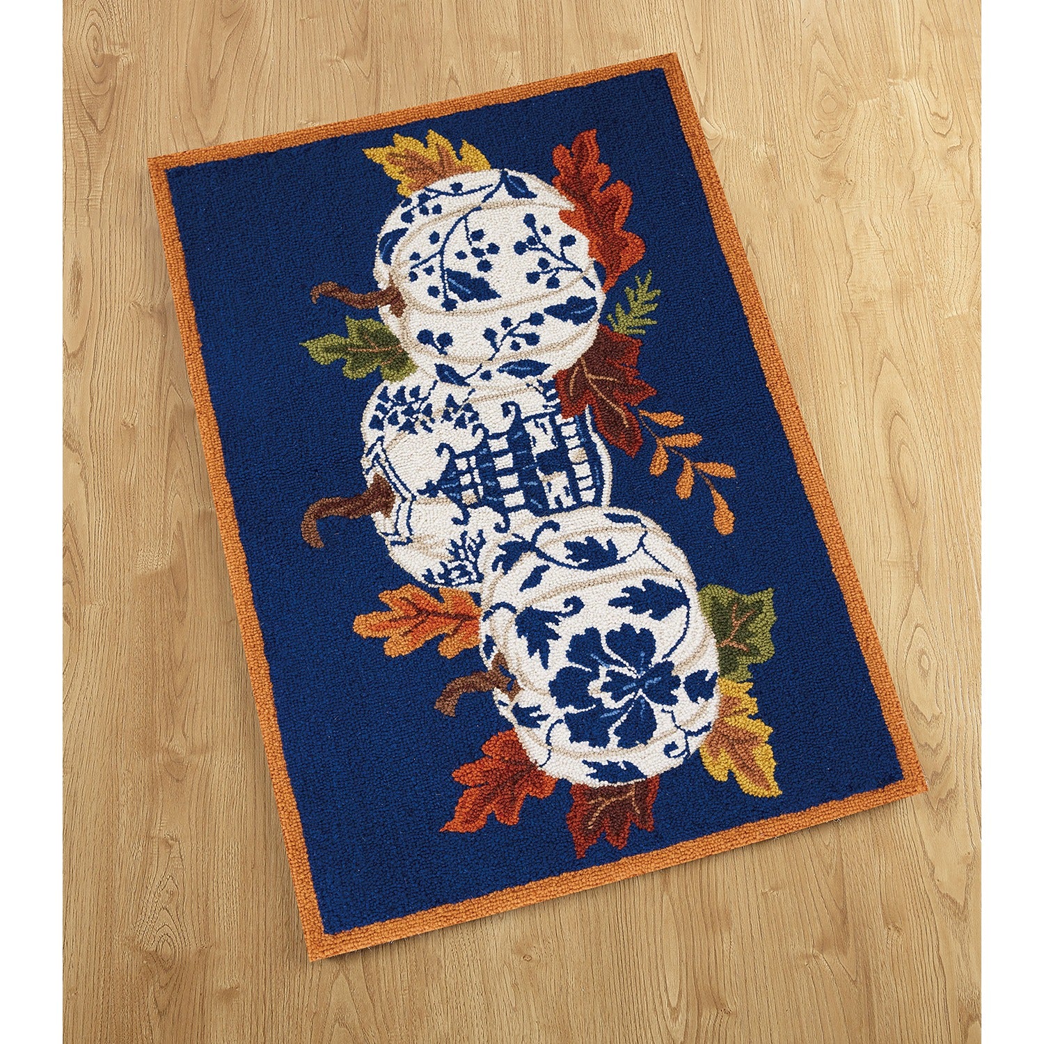 Royal Chinoiserie Pumpkin Hook Rug